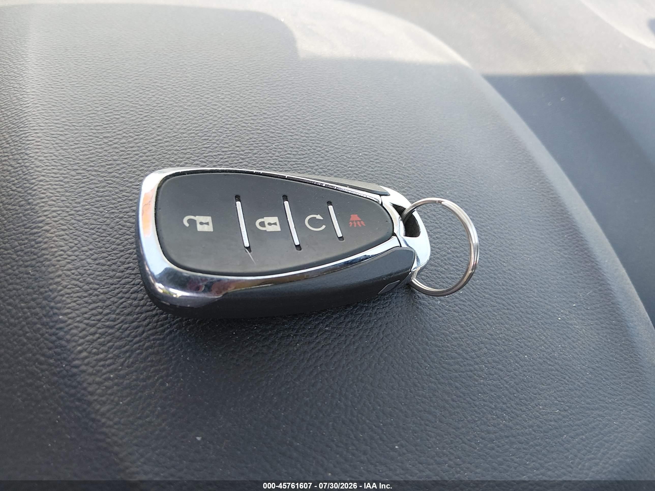 2020 Chevrolet Trax Fwd Lt Silver vin: 3GNCJLSB7LL207915