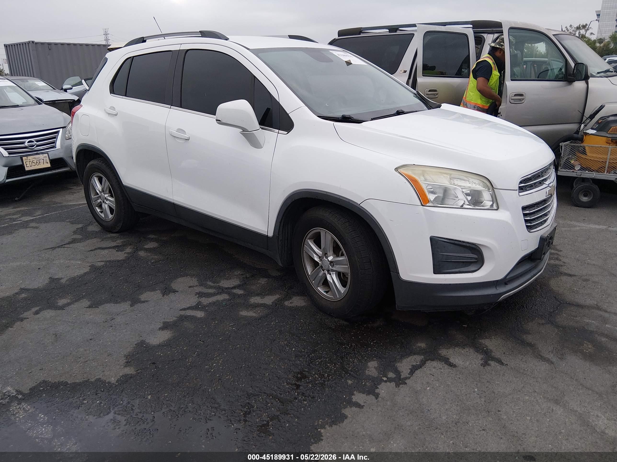 2015 Chevrolet Trax Lt White vin: 3GNCJLSB8FL203859