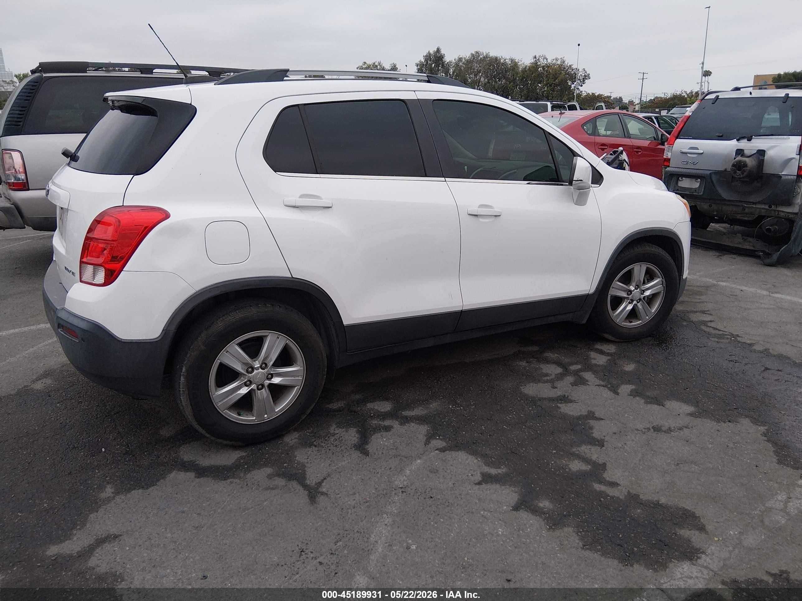 2015 Chevrolet Trax Lt White vin: 3GNCJLSB8FL203859