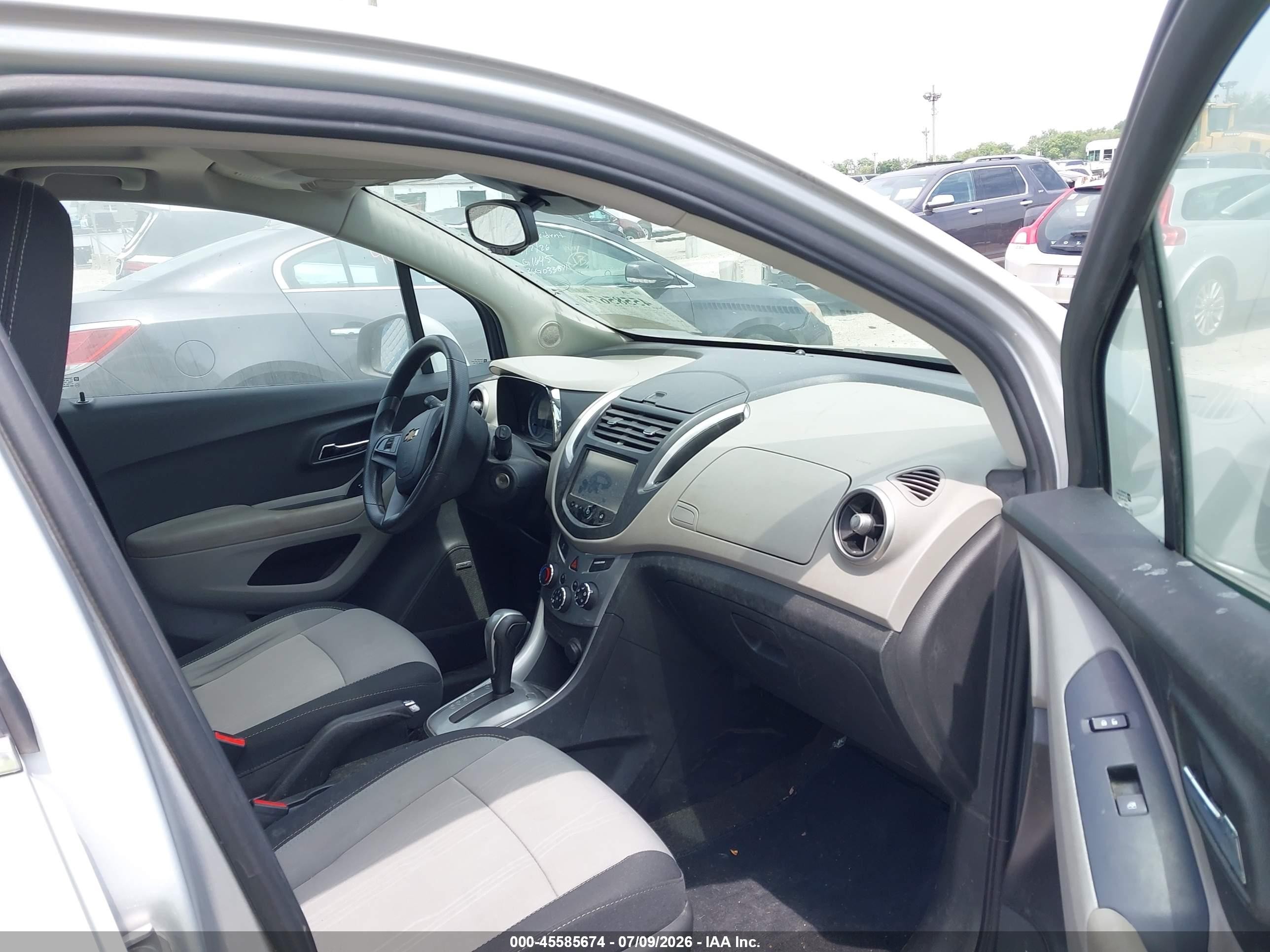 2015 Chevrolet Trax Lt Silver vin: 3GNCJLSB8FL229510