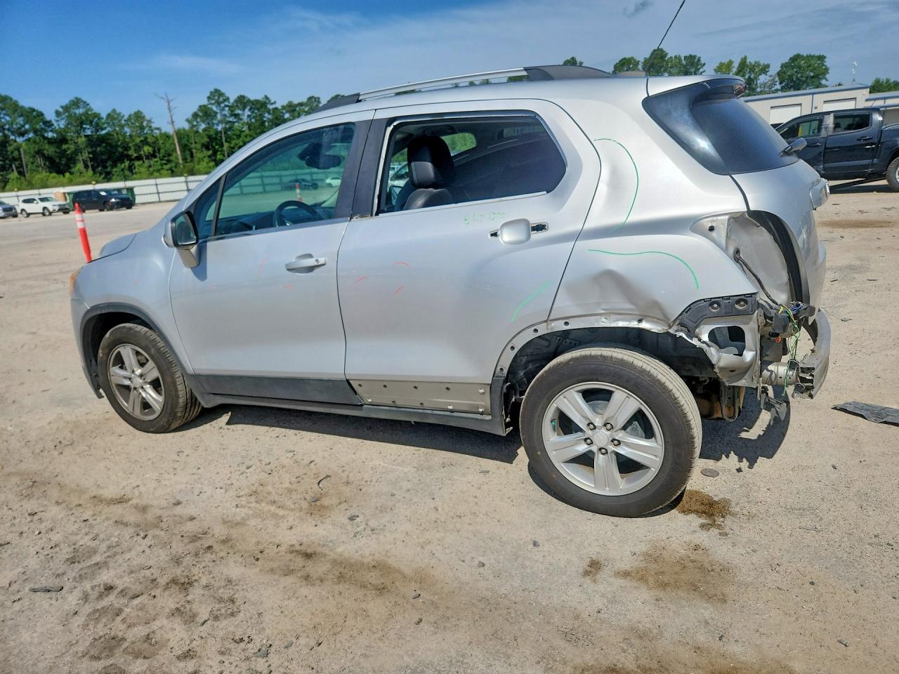 2015 Chevrolet Trax 1lt Silver vin: 3GNCJLSB8FL252107