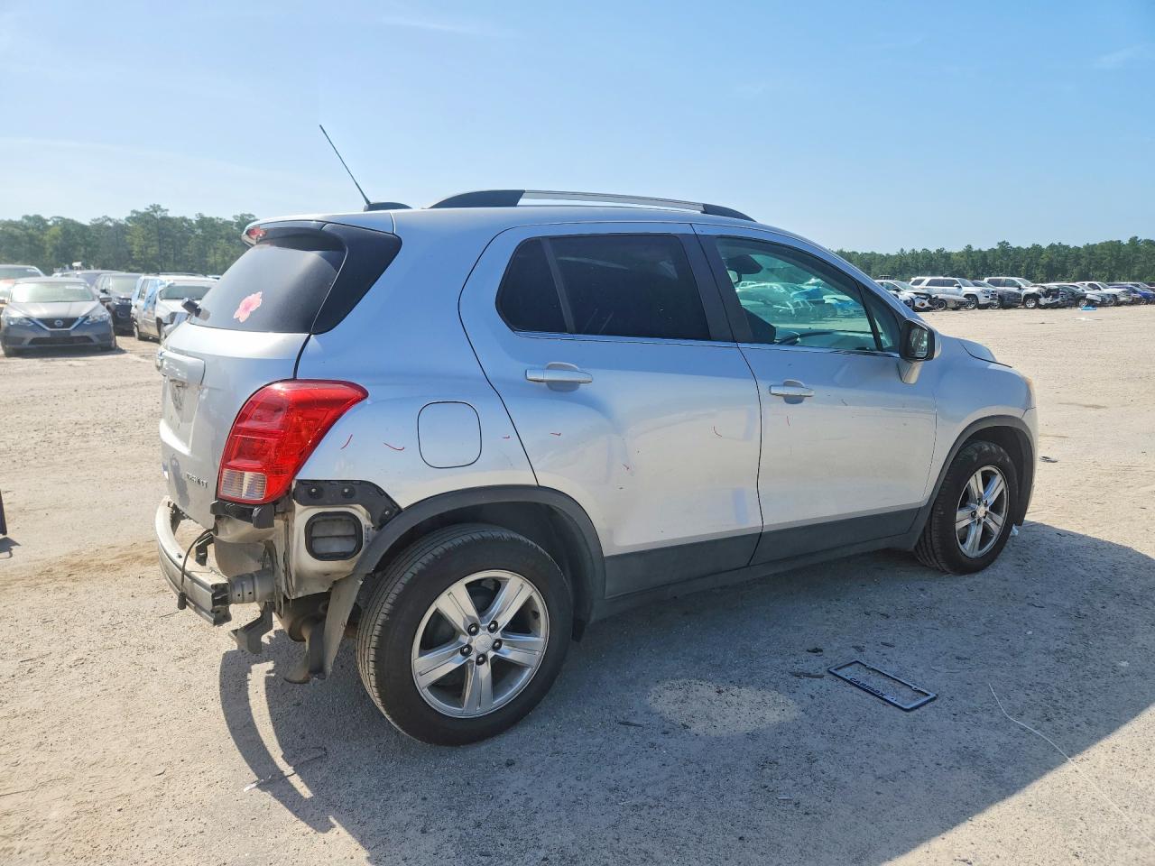 2015 Chevrolet Trax 1lt Silver vin: 3GNCJLSB8FL252107