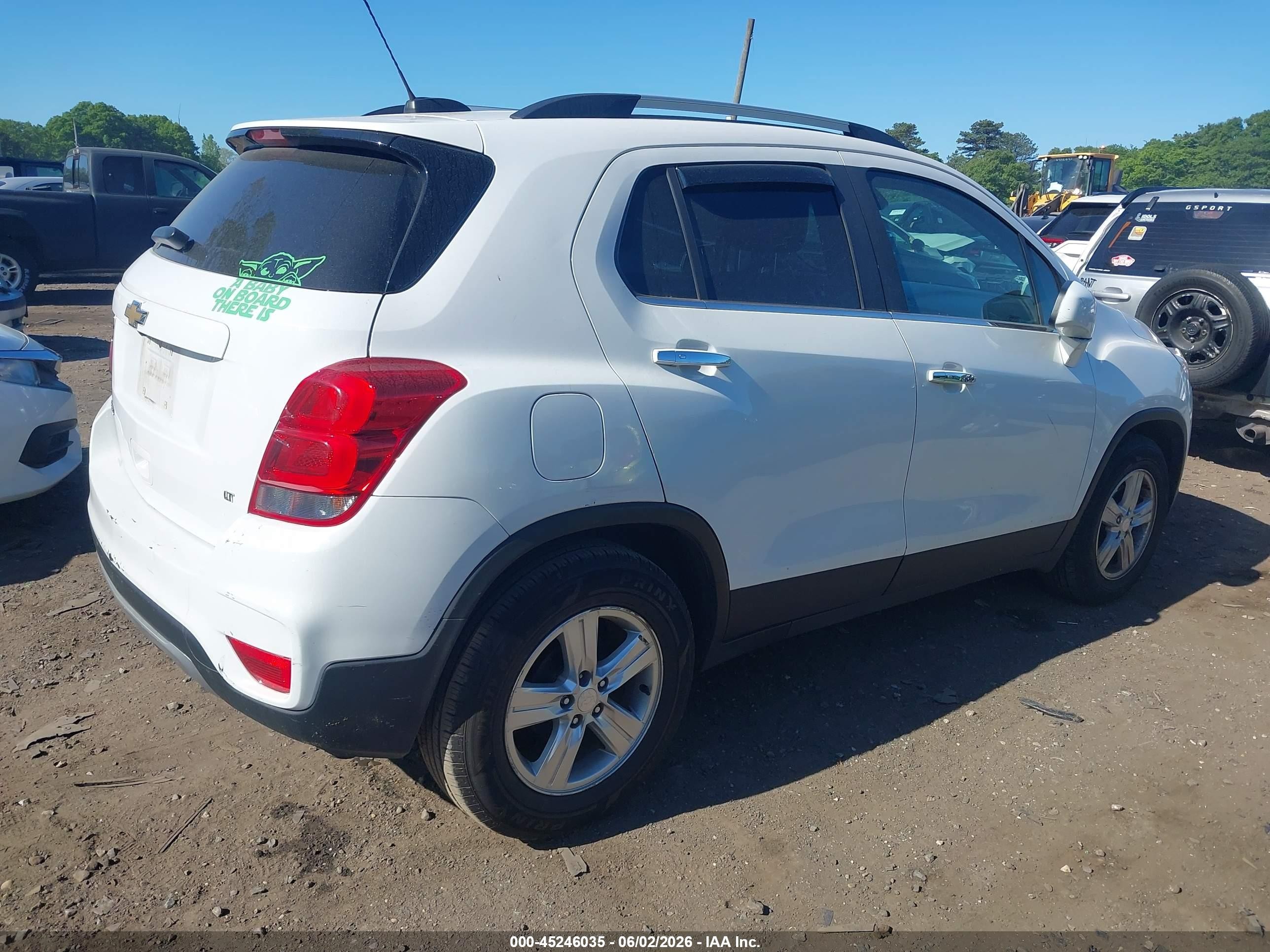 2017 Chevrolet Trax Lt White vin: 3GNCJLSB9HL228465