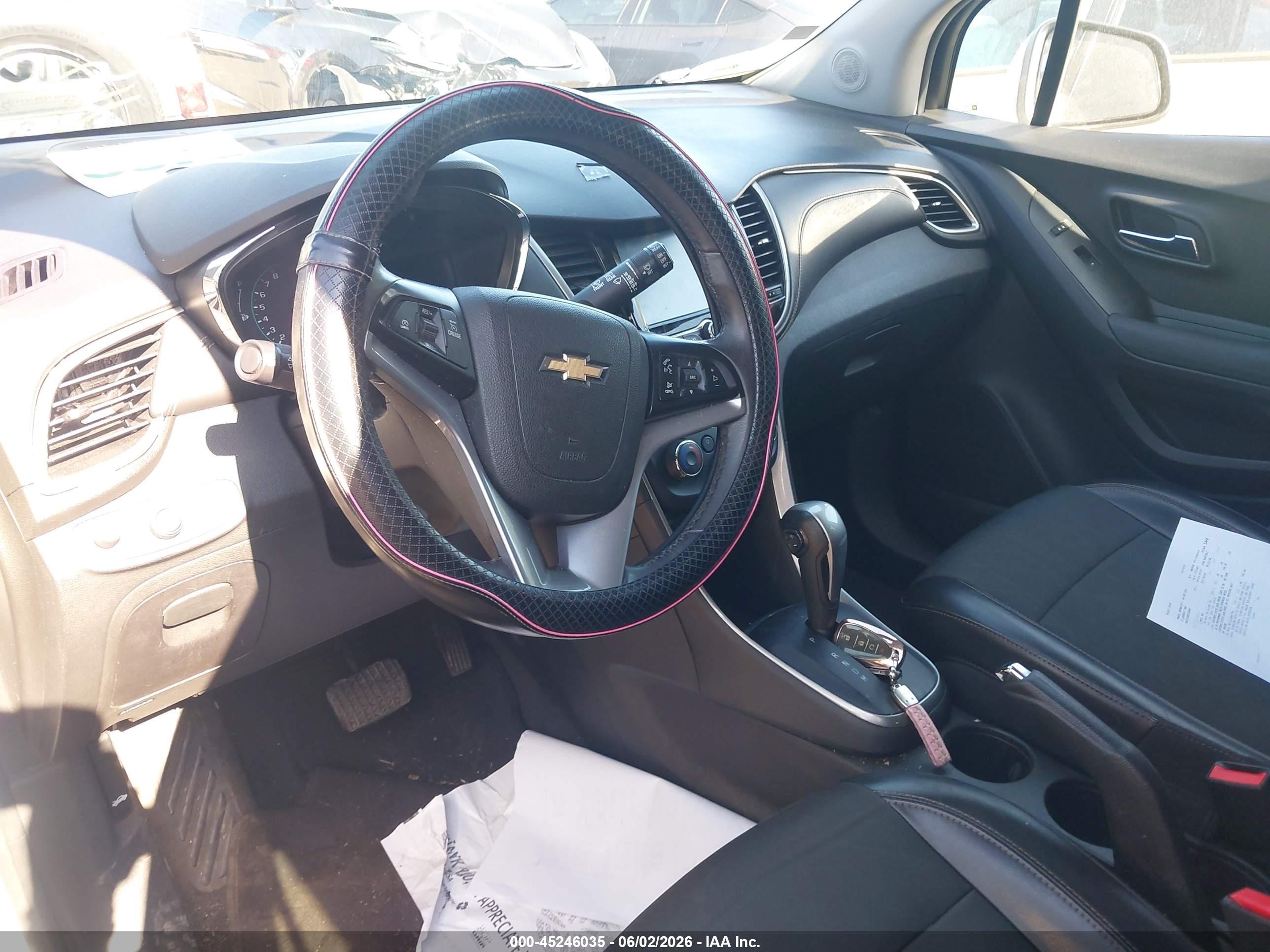 2017 Chevrolet Trax Lt White vin: 3GNCJLSB9HL228465