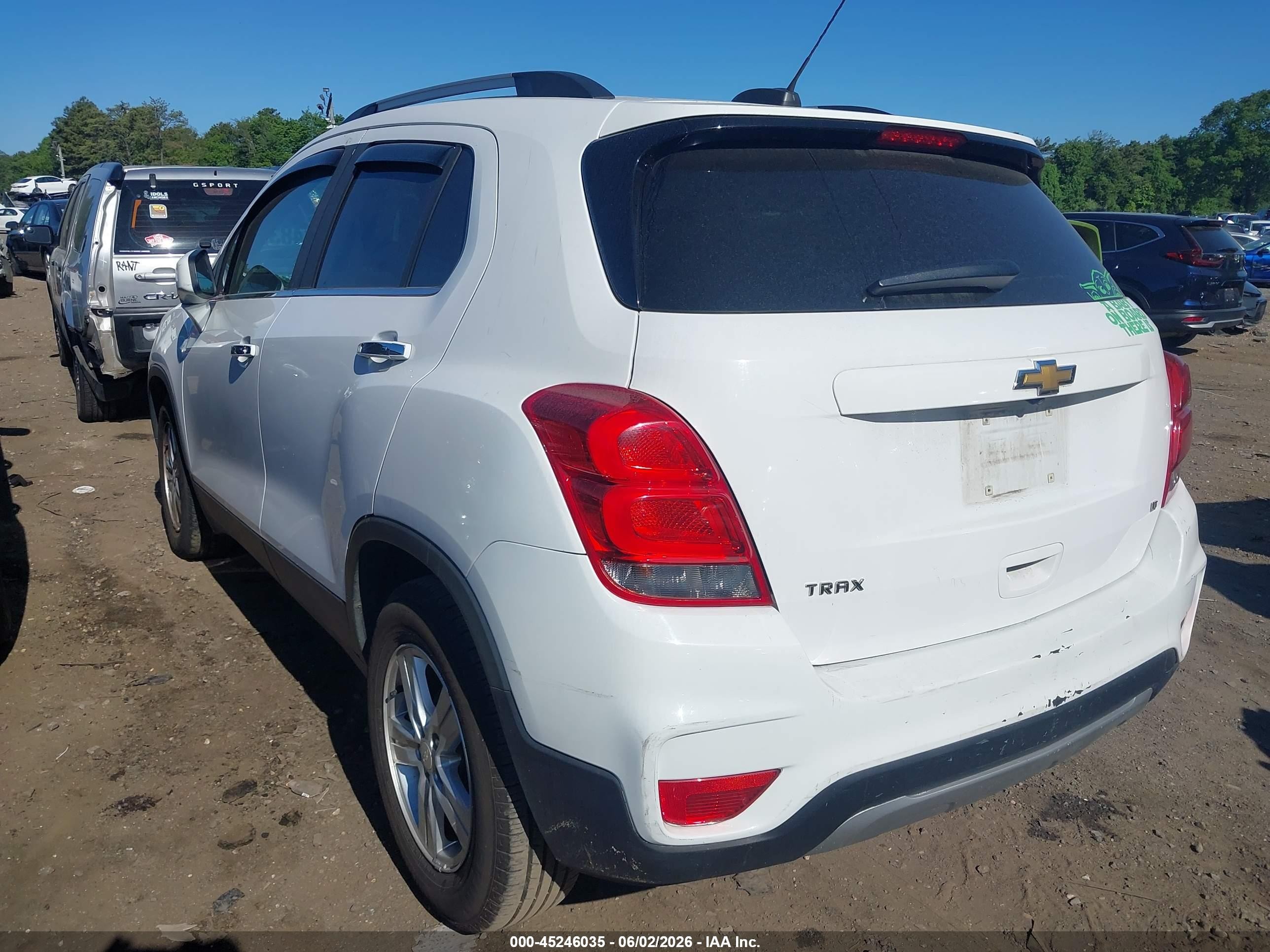 2017 Chevrolet Trax Lt White vin: 3GNCJLSB9HL228465