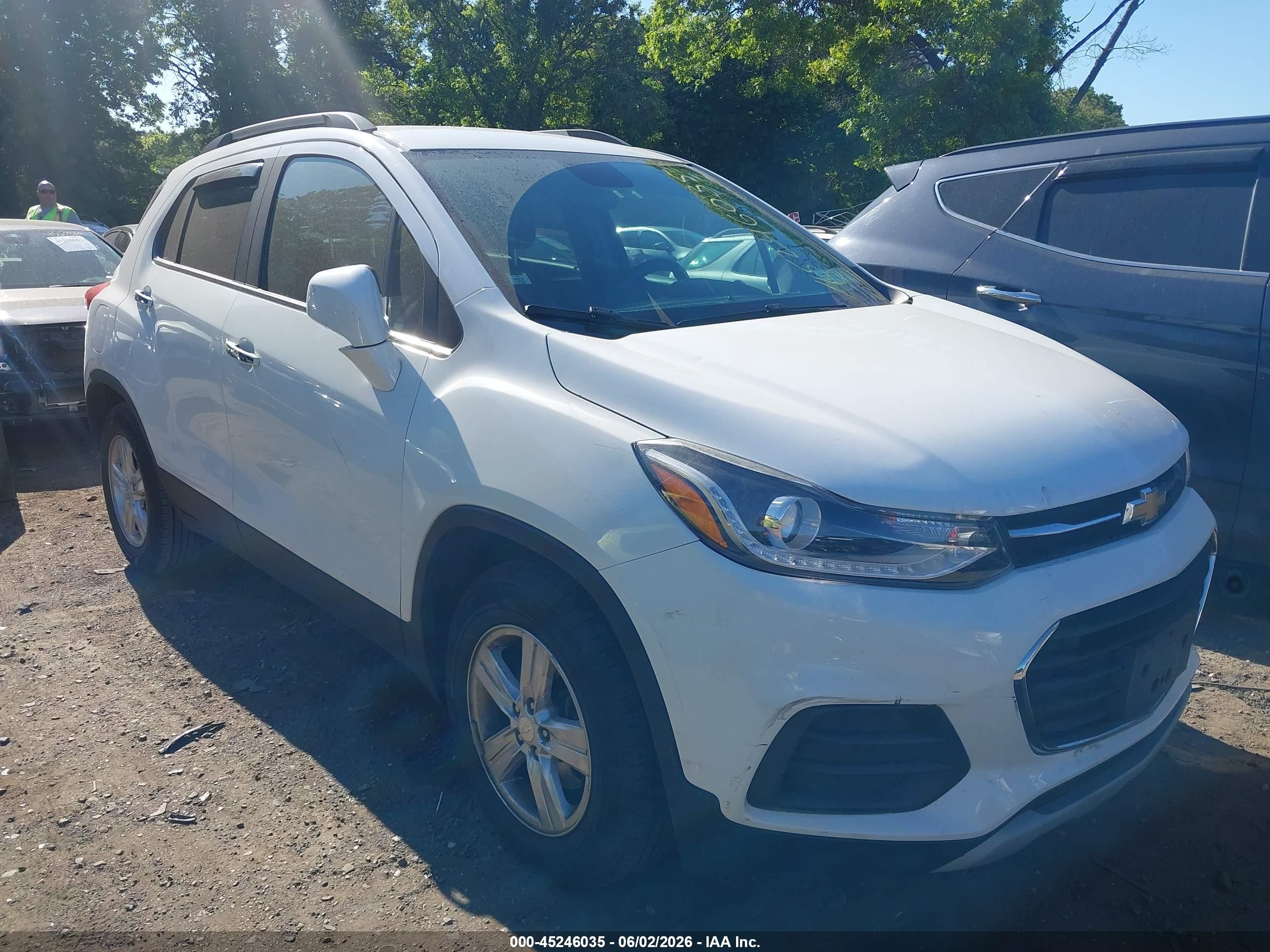 2017 Chevrolet Trax Lt White vin: 3GNCJLSB9HL228465
