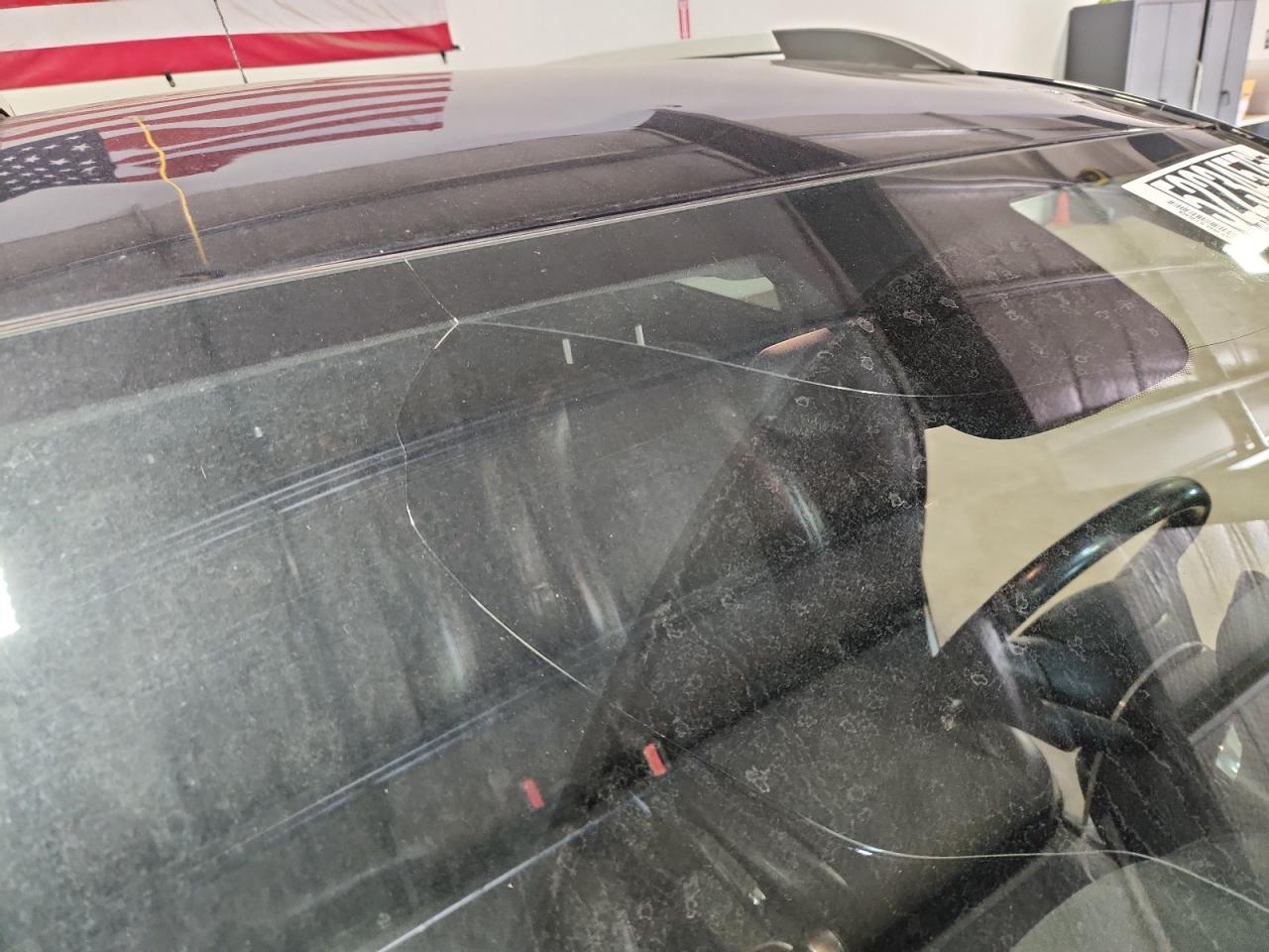 2019 Chevrolet Trax 1lt Black vin: 3GNCJLSB9KL372346 Damage: Windshield, Broken, Replacement Required