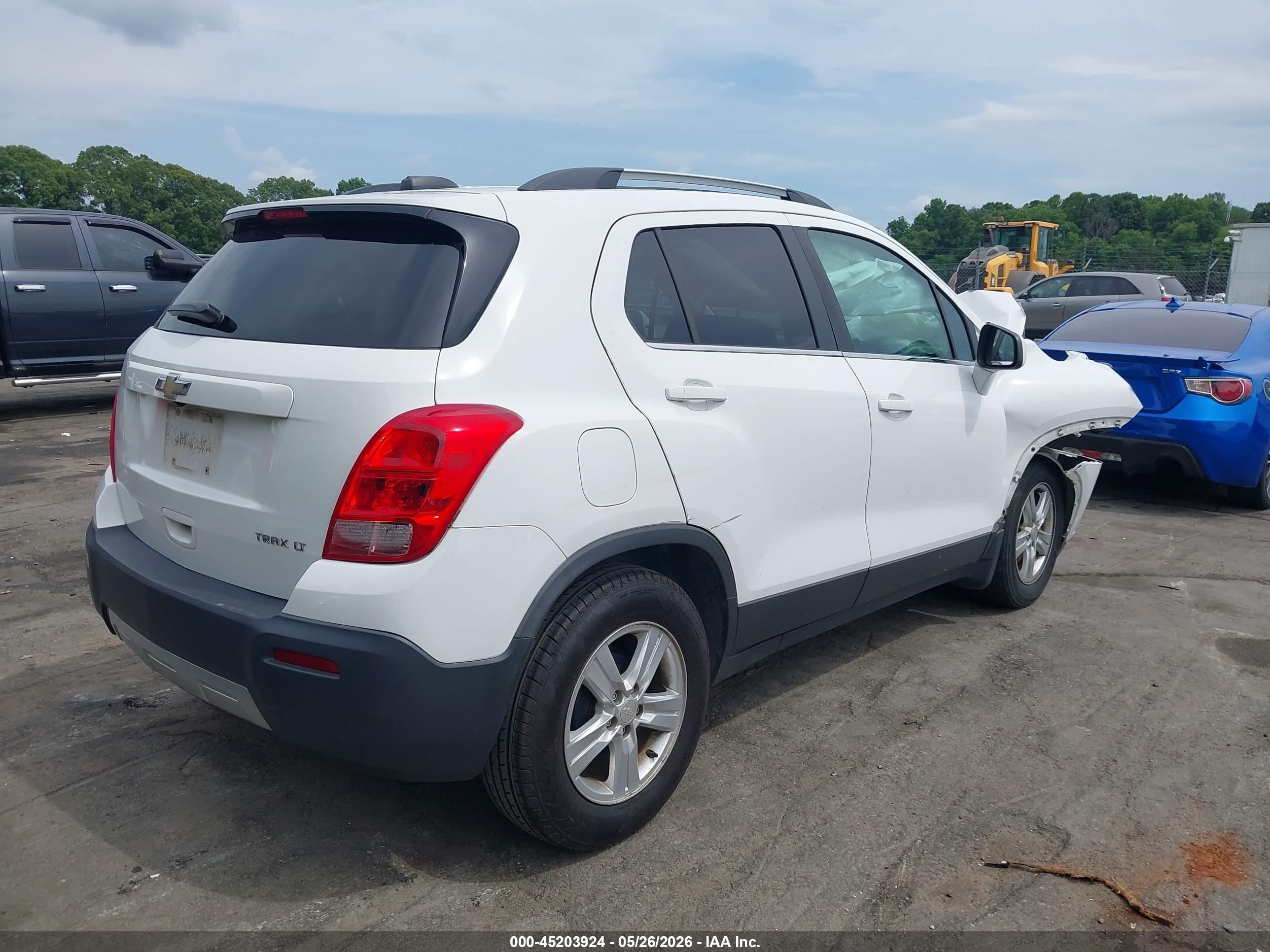 2015 Chevrolet Trax Lt White vin: 3GNCJLSBXFL170864