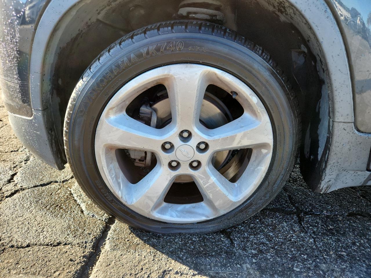 2016 Chevrolet Trax Ltz Black vin: 3GNCJMSB8GL187220 Damage: Left Front Tire, Cut, Replacement Required