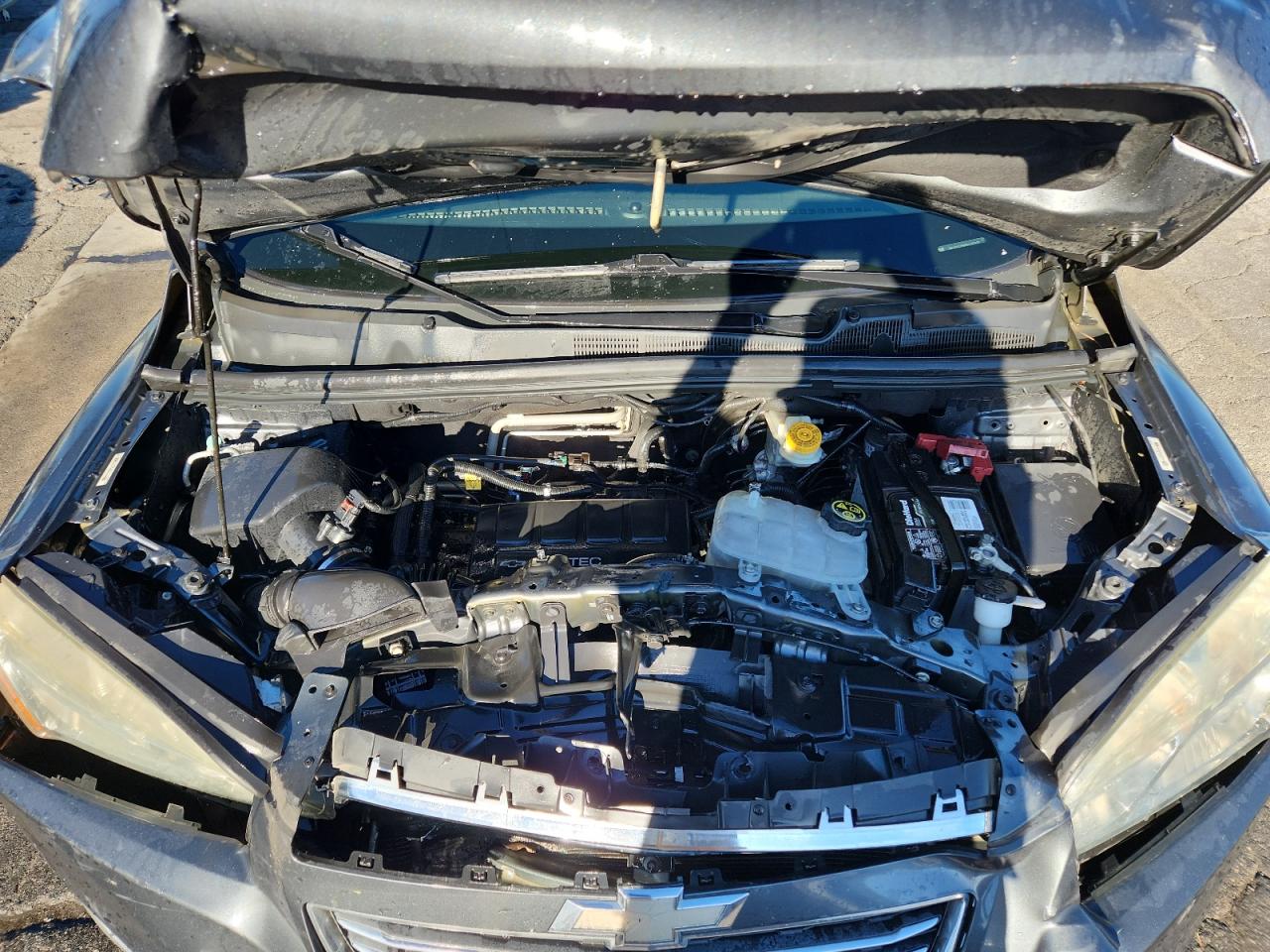 2016 Chevrolet Trax Ltz Black vin: 3GNCJMSB8GL187220 Damage: Left Front Rail, Kinked, > 12 Inches