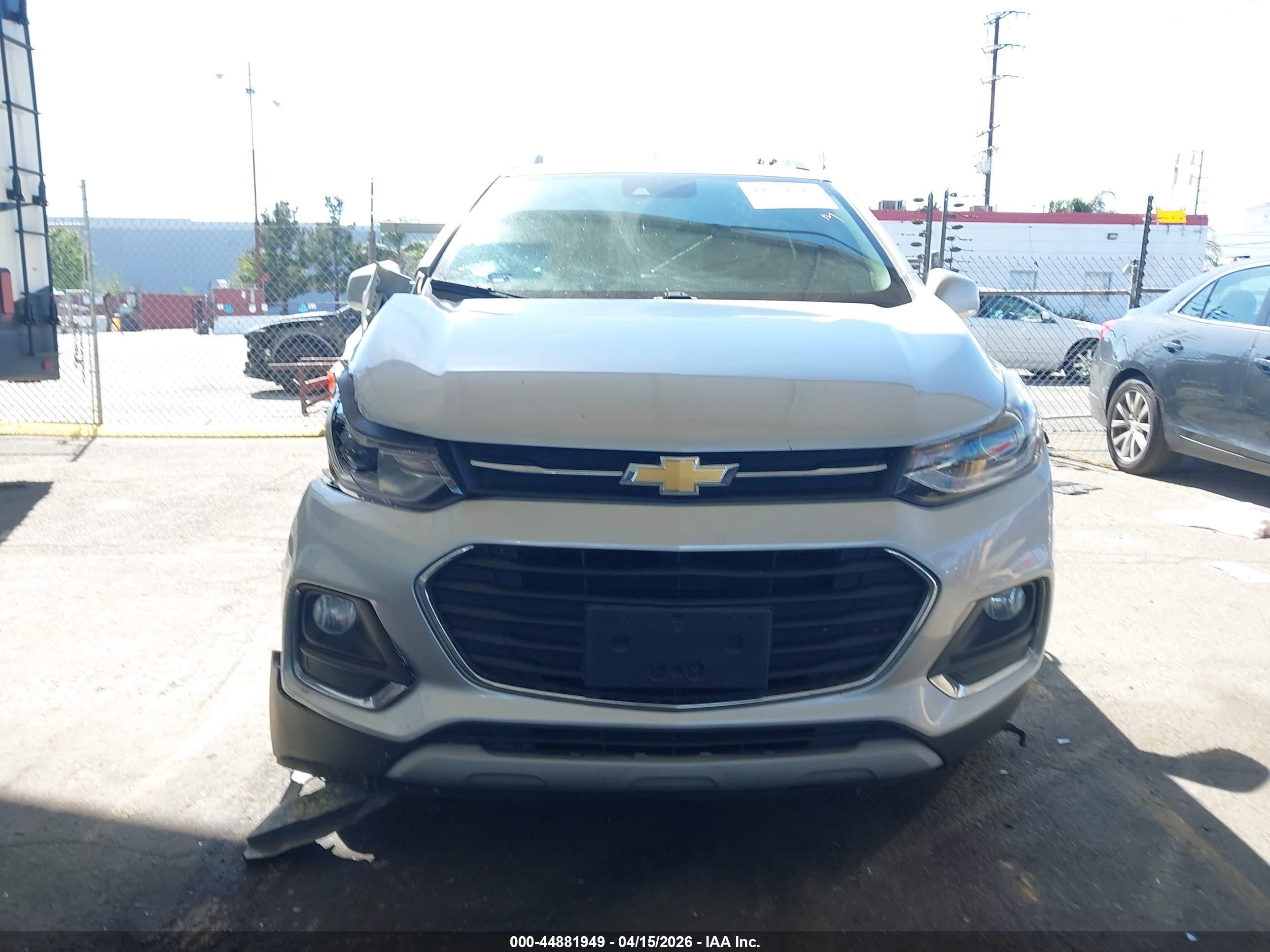 2017 Chevrolet Trax Premier Белый vin: 3GNCJMSB9HL238032