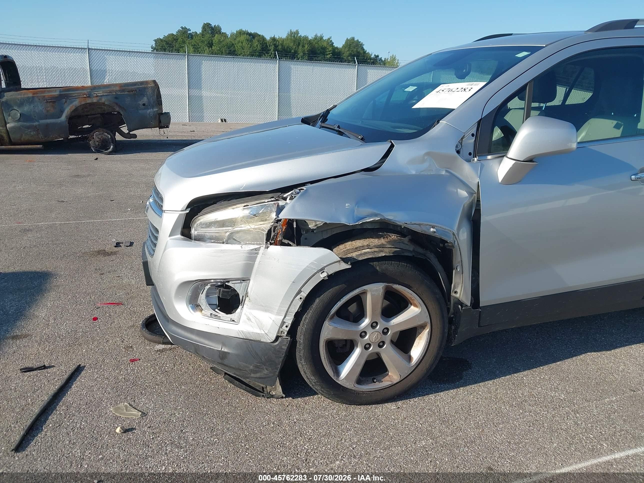 2015 Chevrolet Trax Ltz Серебряный vin: 3GNCJNSB5FL246406