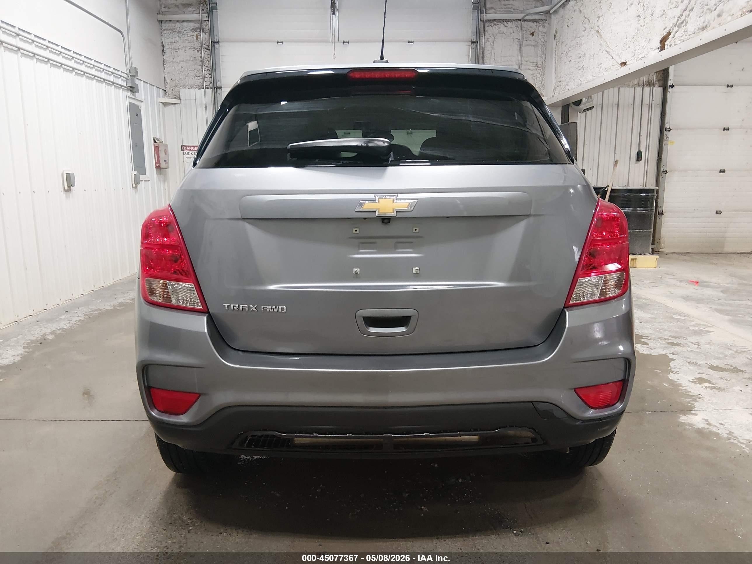 2020 Chevrolet Trax Awd Ls Gray vin: 3GNCJNSB5LL238060