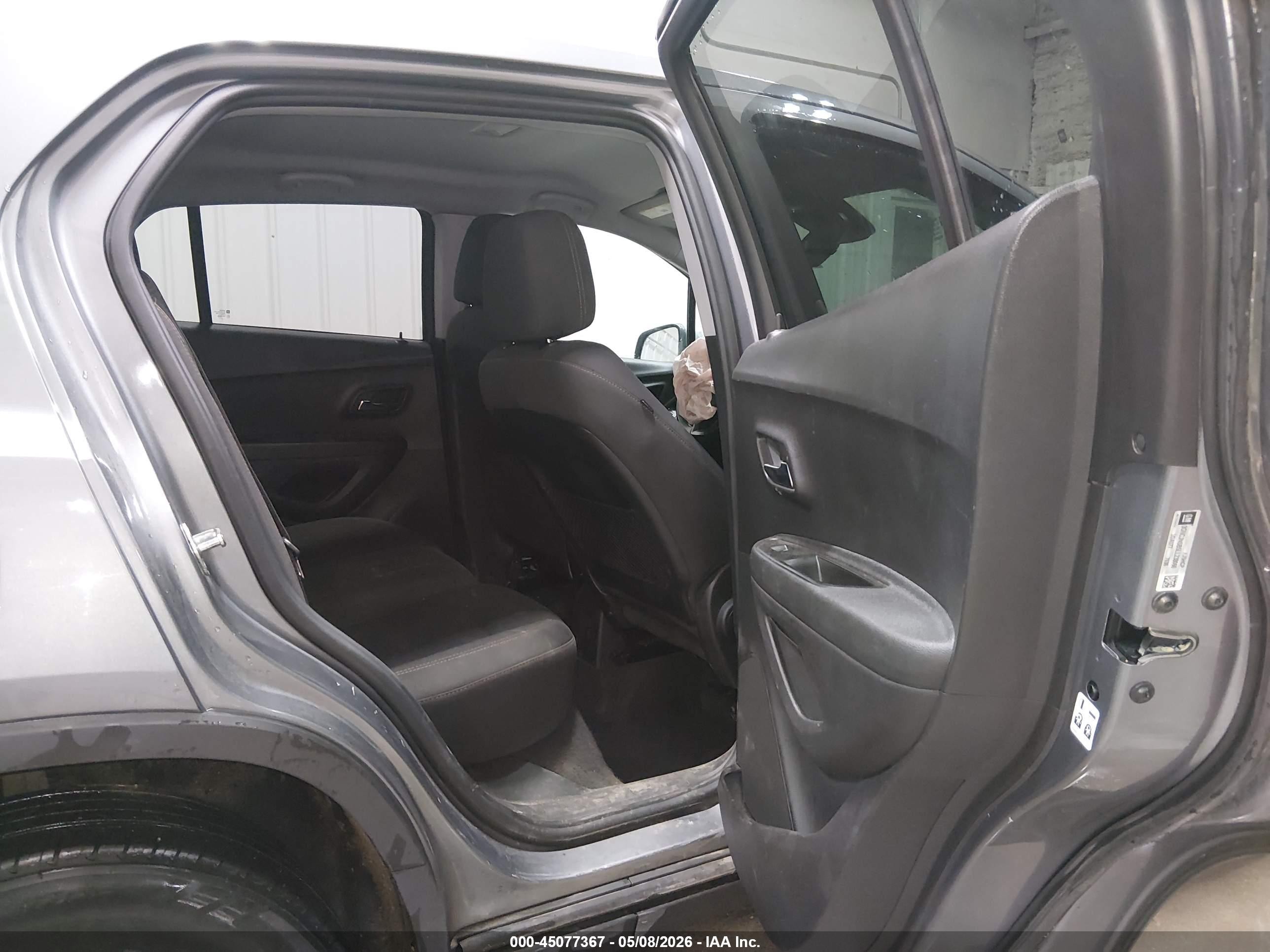 2020 Chevrolet Trax Awd Ls Gray vin: 3GNCJNSB5LL238060
