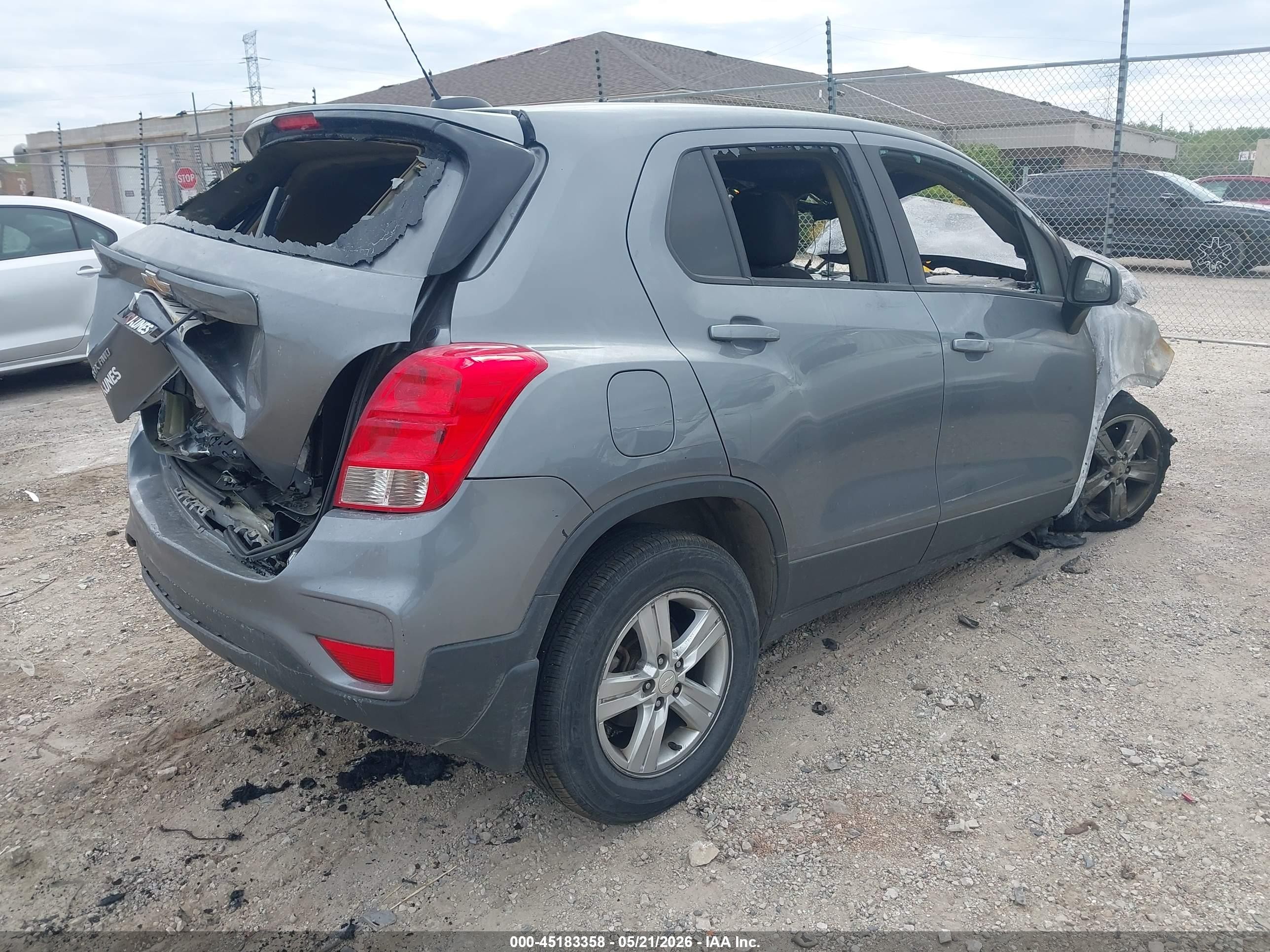 2020 Chevrolet Trax Awd Ls Серый vin: 3GNCJNSB8LL158901