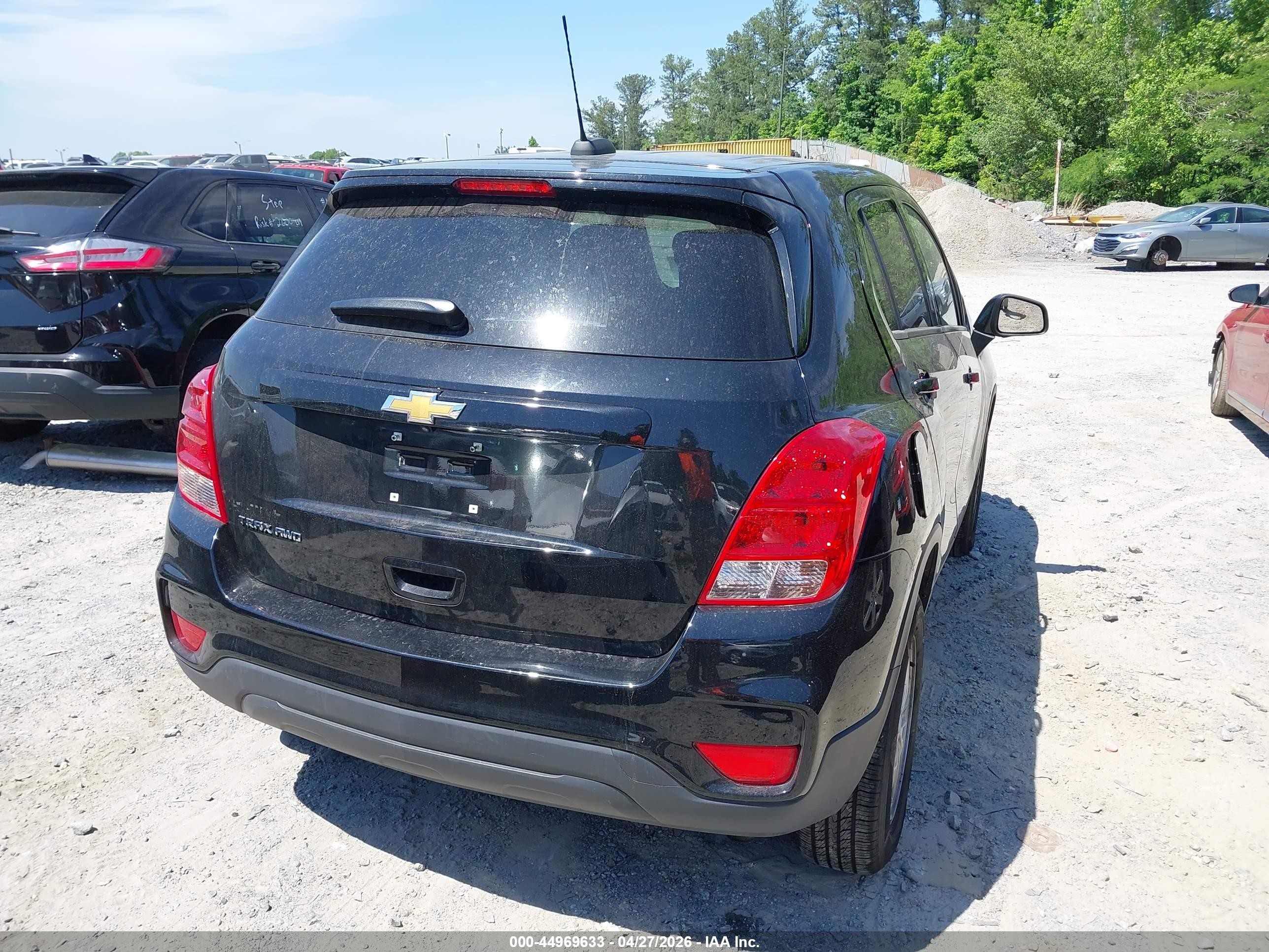 2020 Chevrolet Trax Awd Ls Black vin: 3GNCJNSB8LL256262