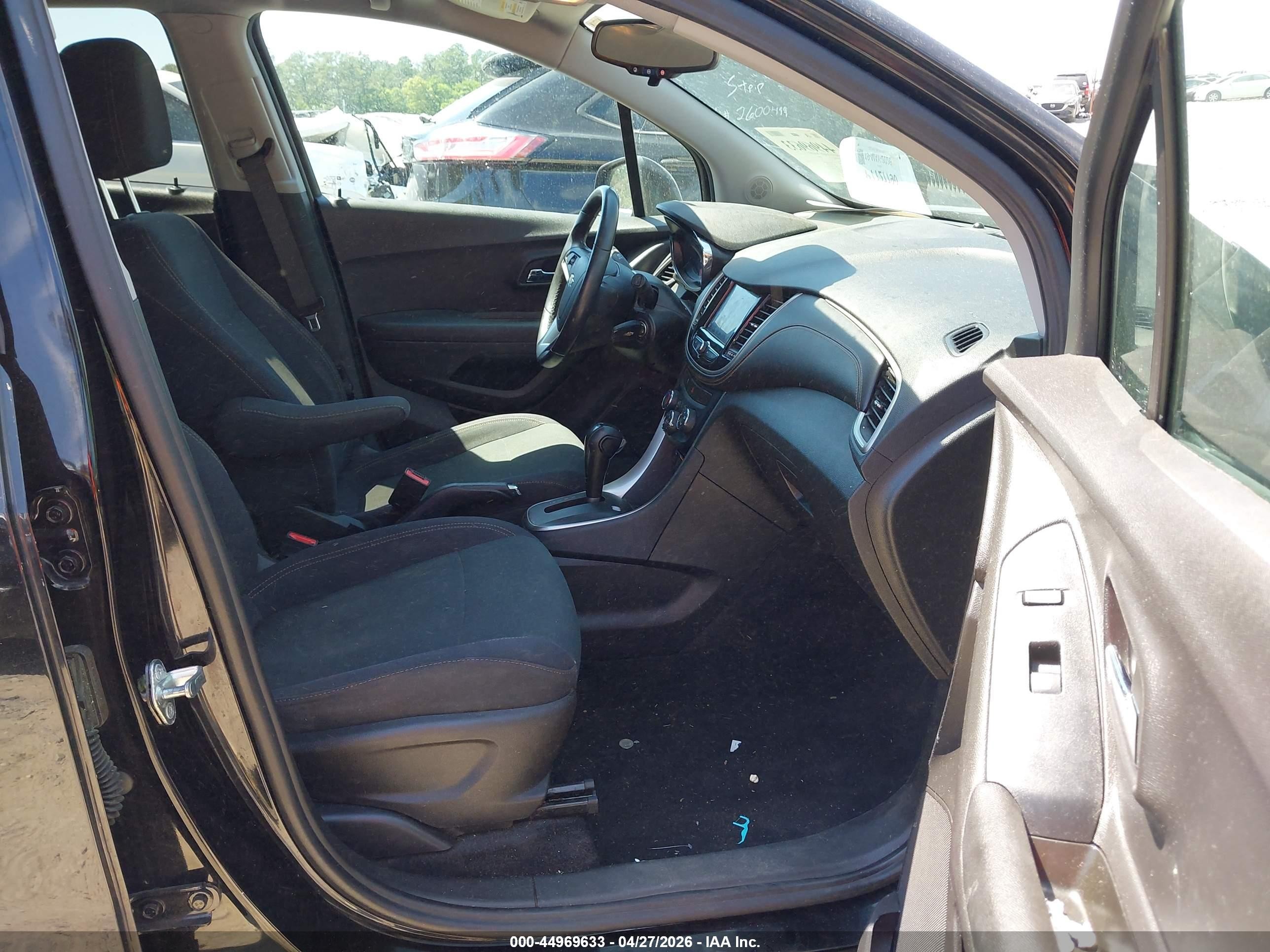 2020 Chevrolet Trax Awd Ls Black vin: 3GNCJNSB8LL256262