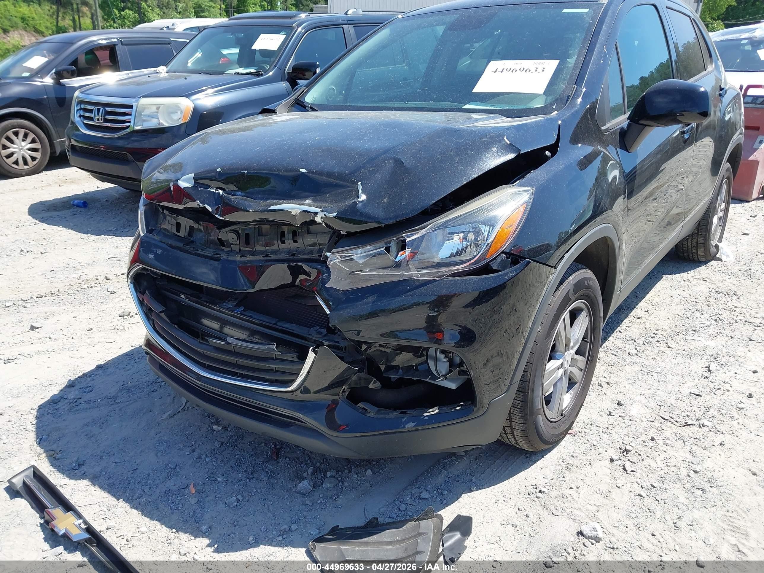 2020 Chevrolet Trax Awd Ls Black vin: 3GNCJNSB8LL256262