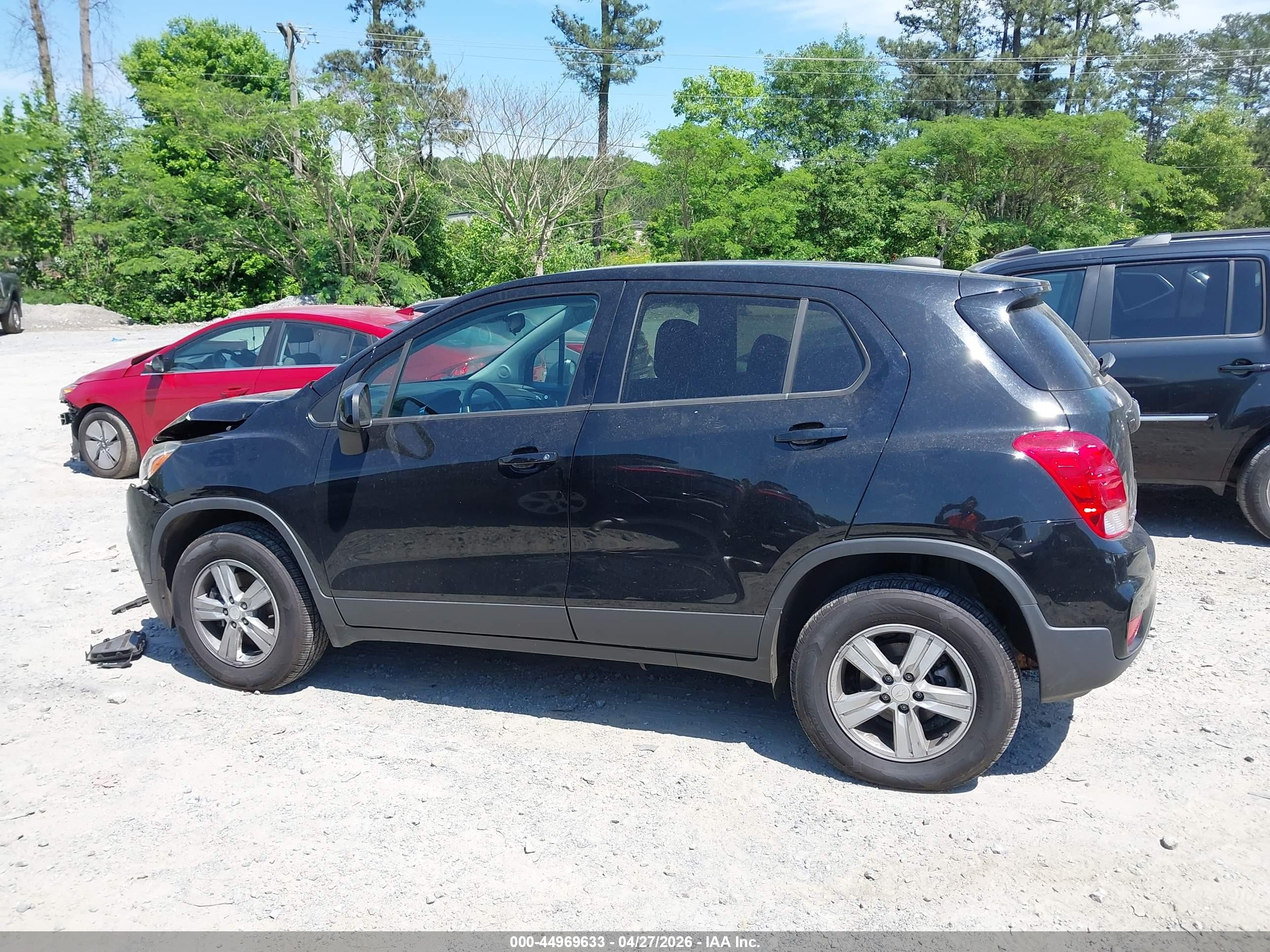 2020 Chevrolet Trax Awd Ls Black vin: 3GNCJNSB8LL256262