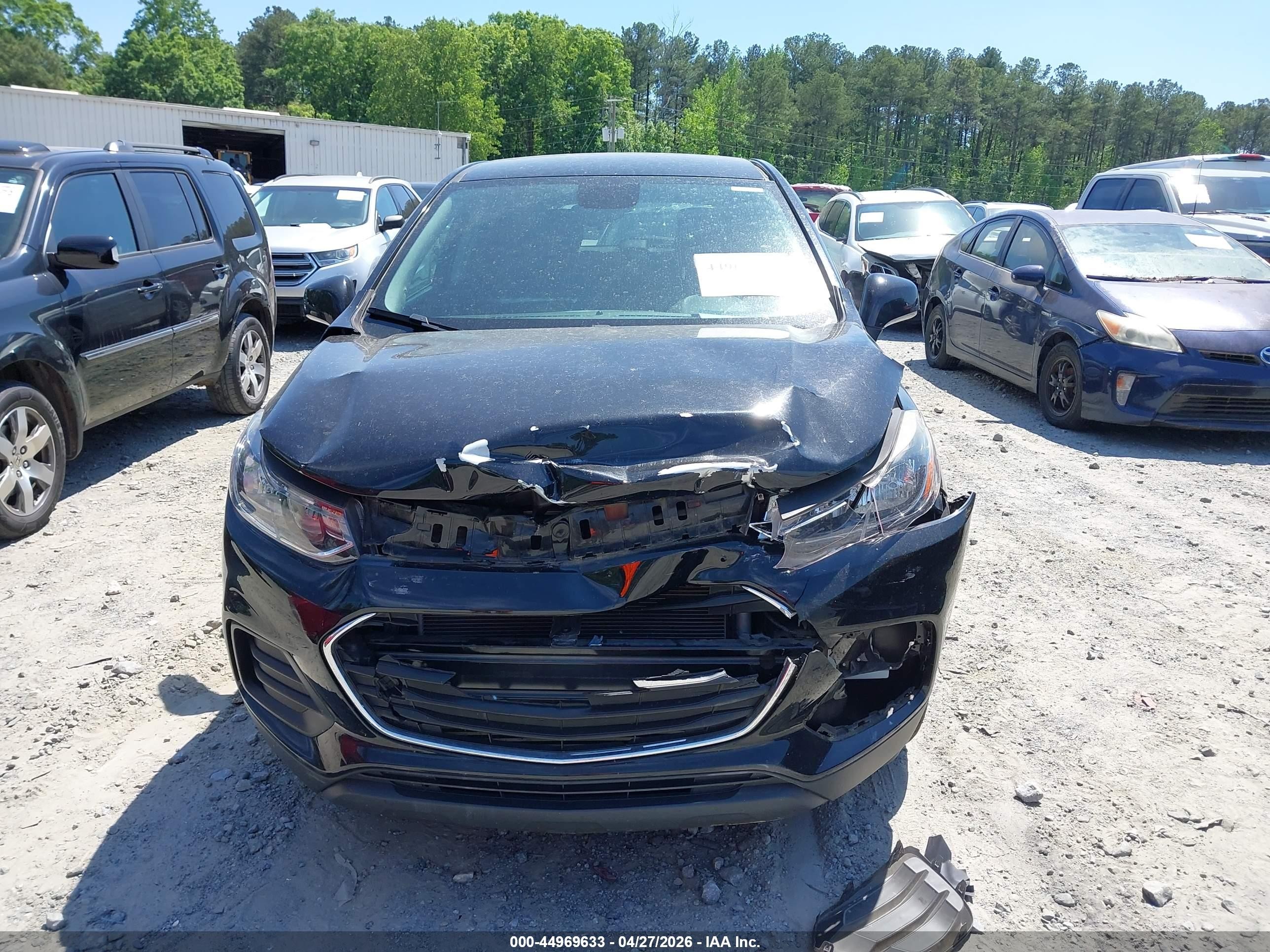 2020 Chevrolet Trax Awd Ls Black vin: 3GNCJNSB8LL256262