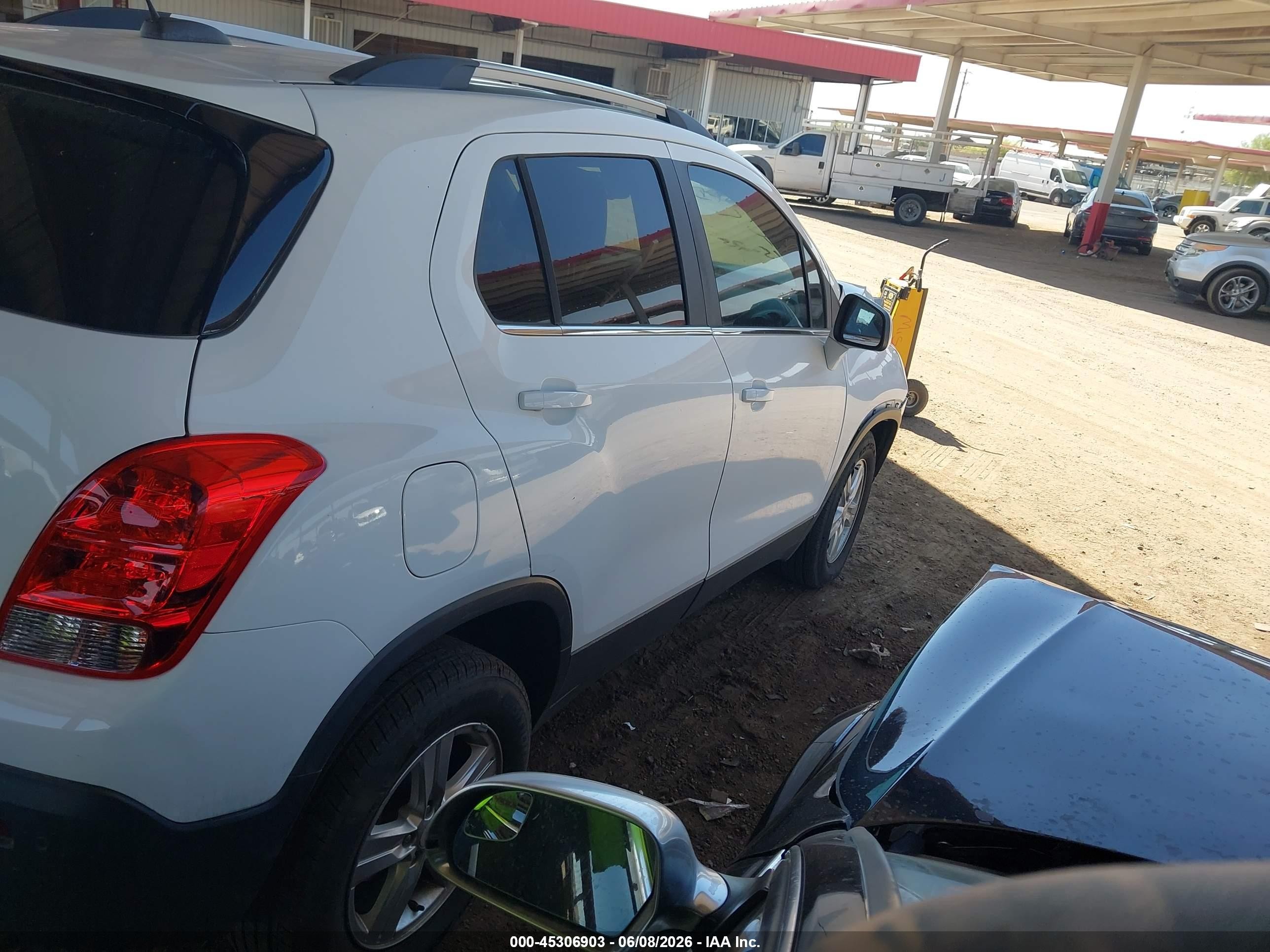 2016 Chevrolet Trax Lt Белый vin: 3GNCJPSB3GL255263
