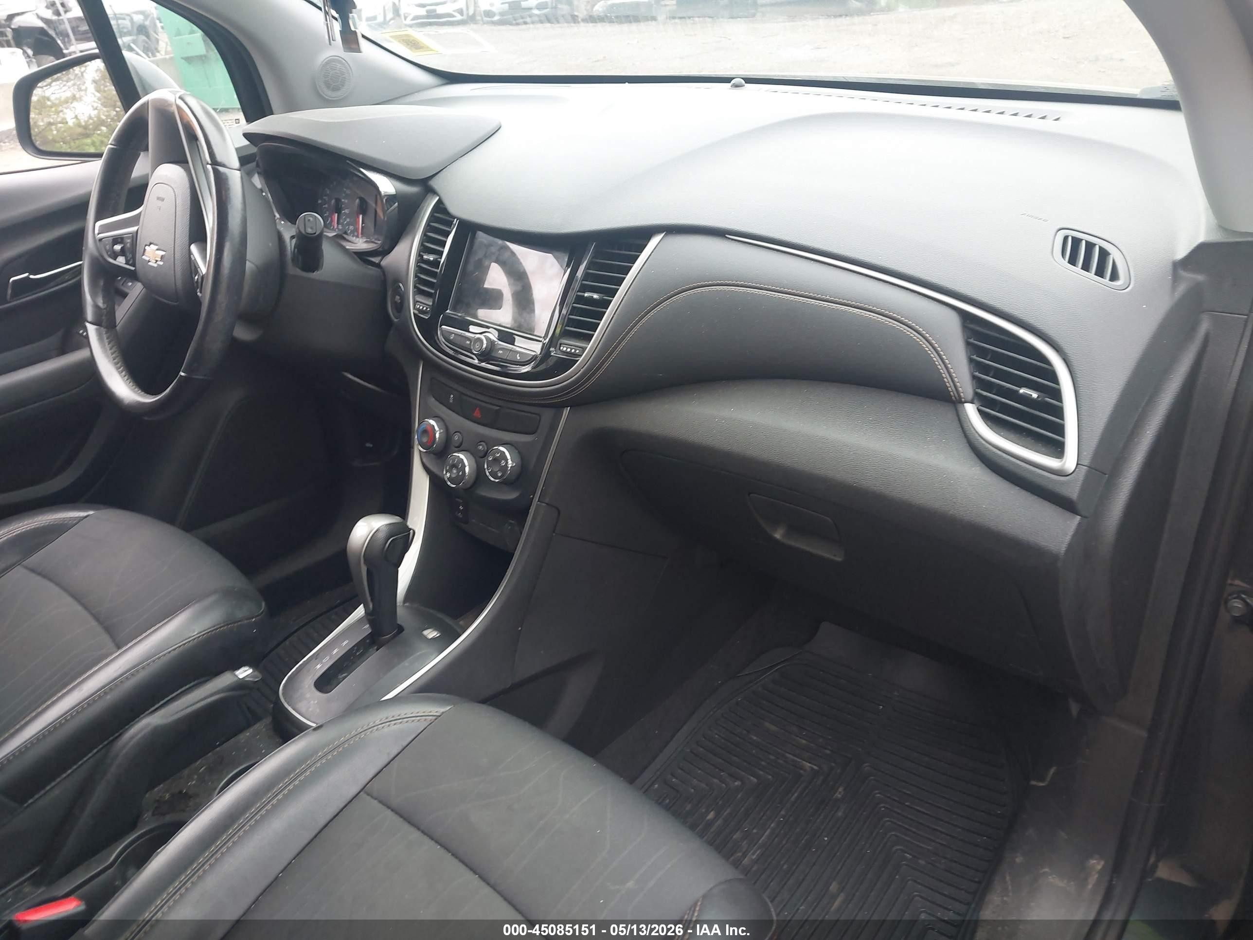 2018 Chevrolet Trax Lt Gray vin: 3GNCJPSB3JL257747