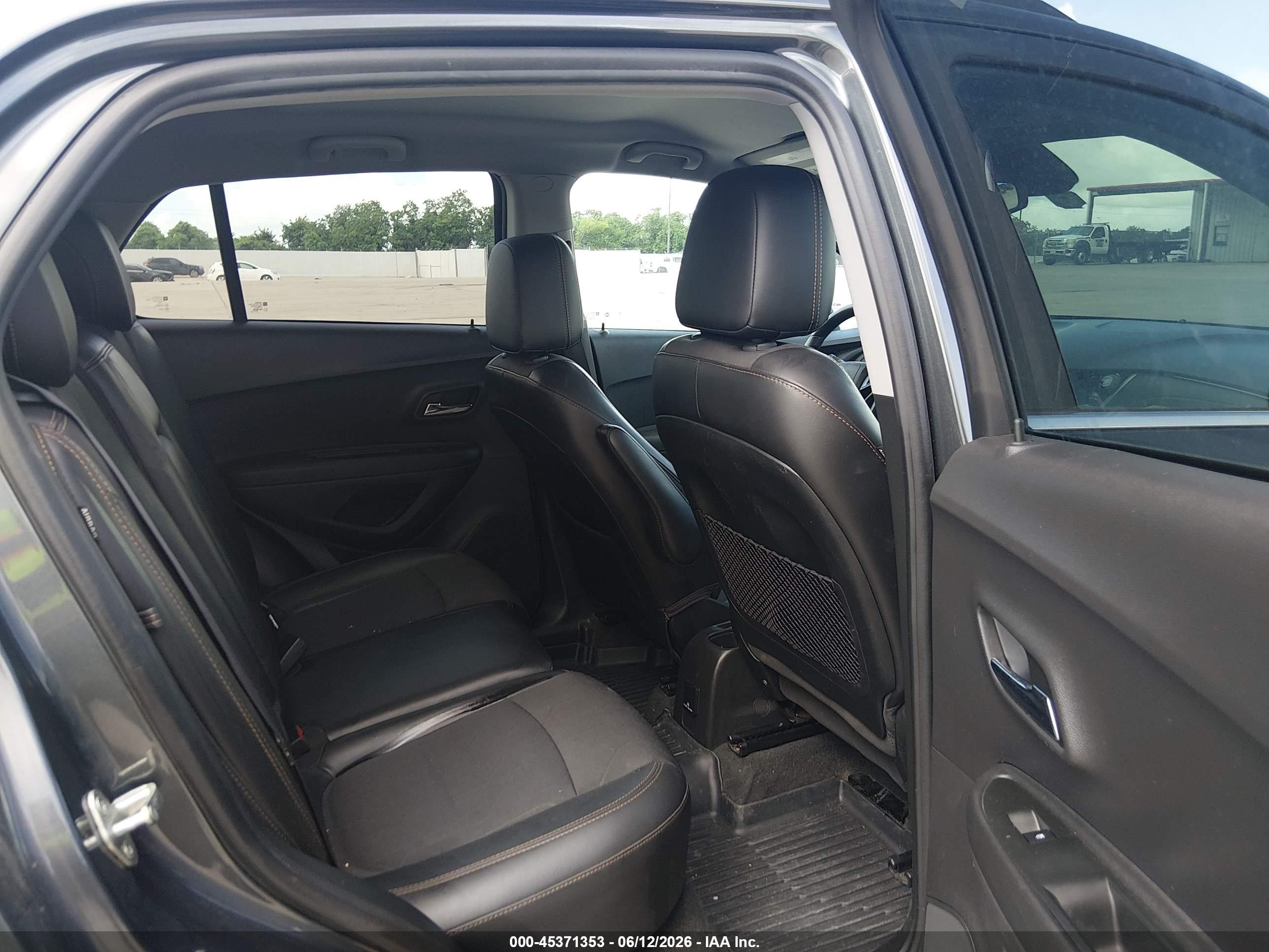 2020 Chevrolet Trax Awd Lt Gray vin: 3GNCJPSB6LL150663