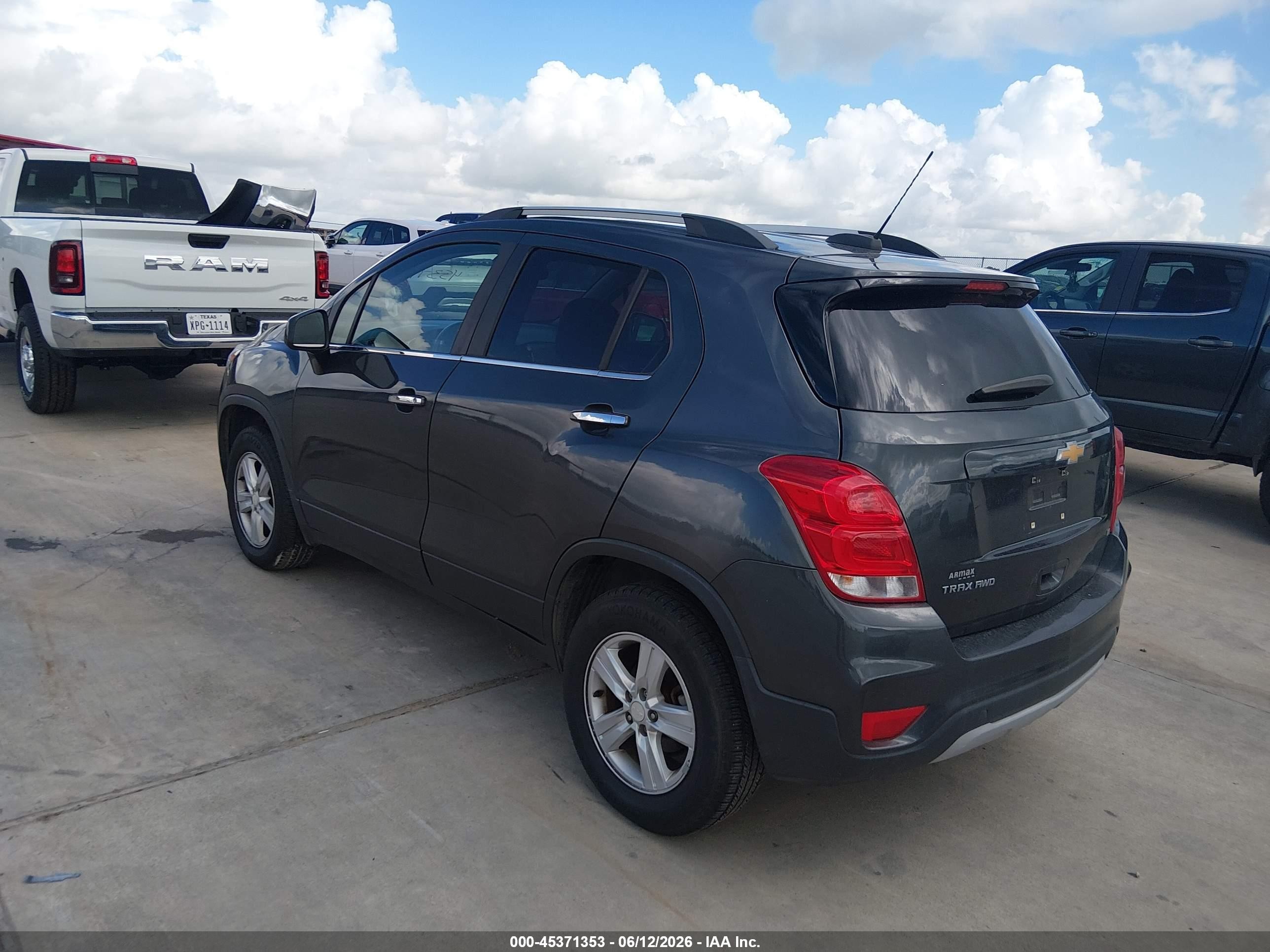 2020 Chevrolet Trax Awd Lt Gray vin: 3GNCJPSB6LL150663