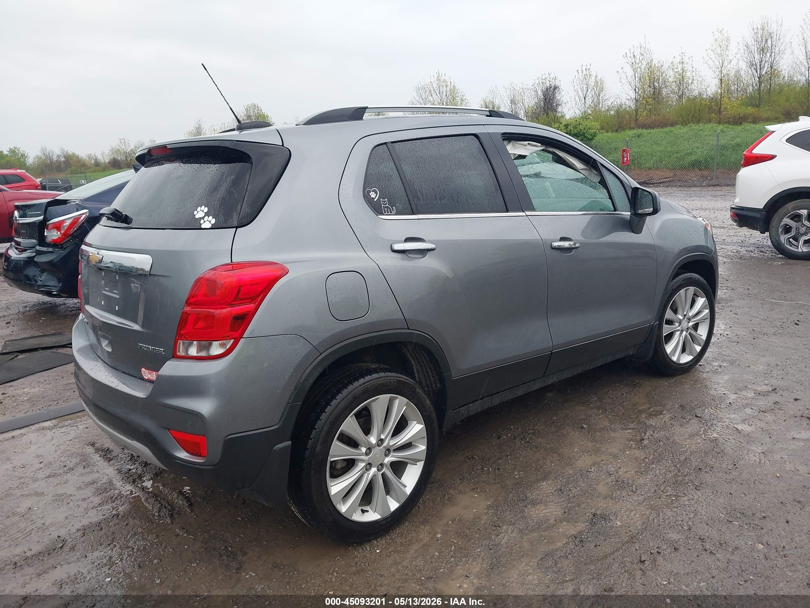 2020 Chevrolet Trax Awd Premier Gray vin: 3GNCJRSB0LL207628