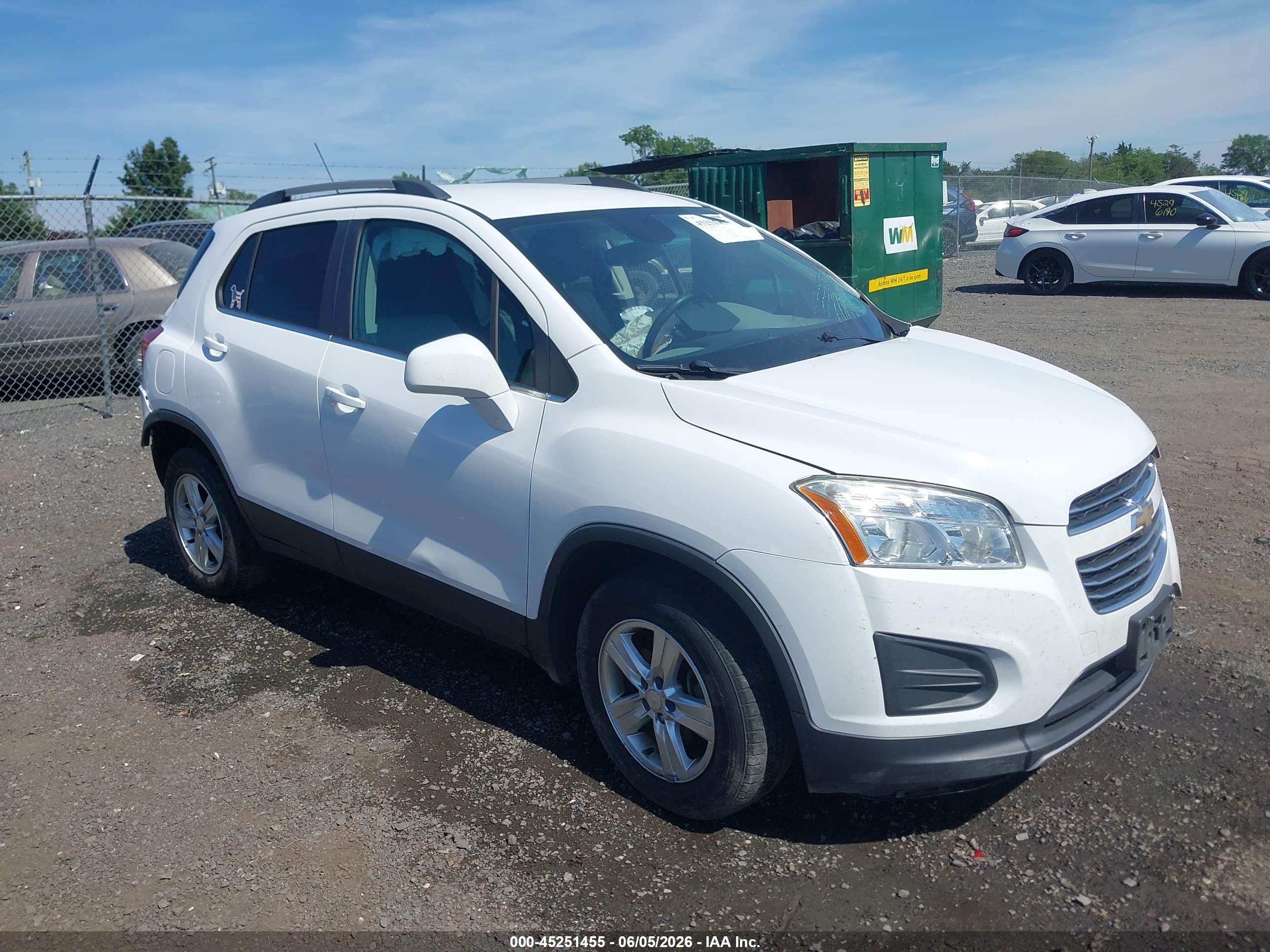 2015 Chevrolet Trax Lt White vin: 3GNCJRSB1FL172716