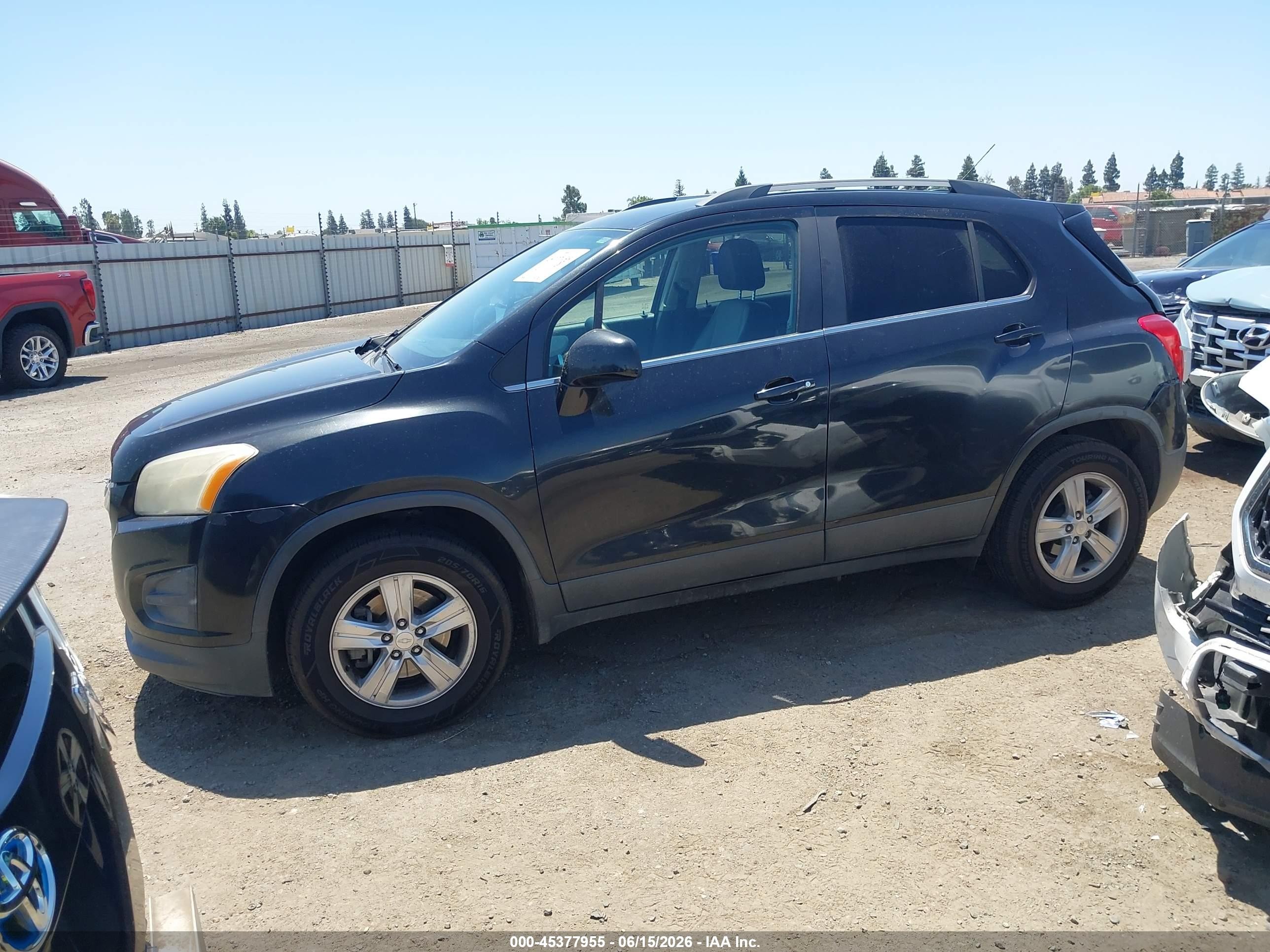 2015 Chevrolet Trax Lt Черный vin: 3GNCJRSB7FL213415