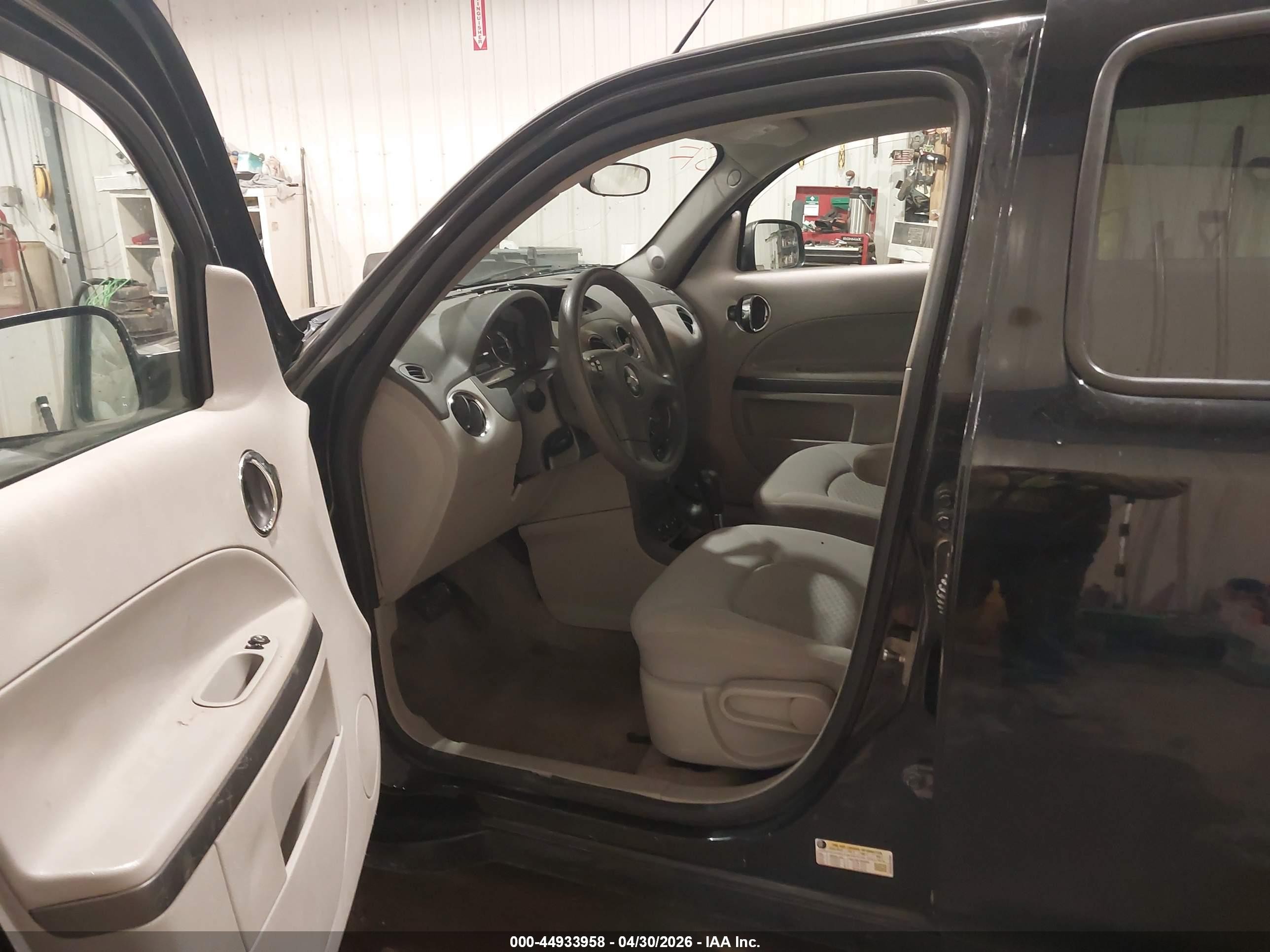 2007 Chevrolet Hhr Ls Black vin: 3GNDA13D07S607383