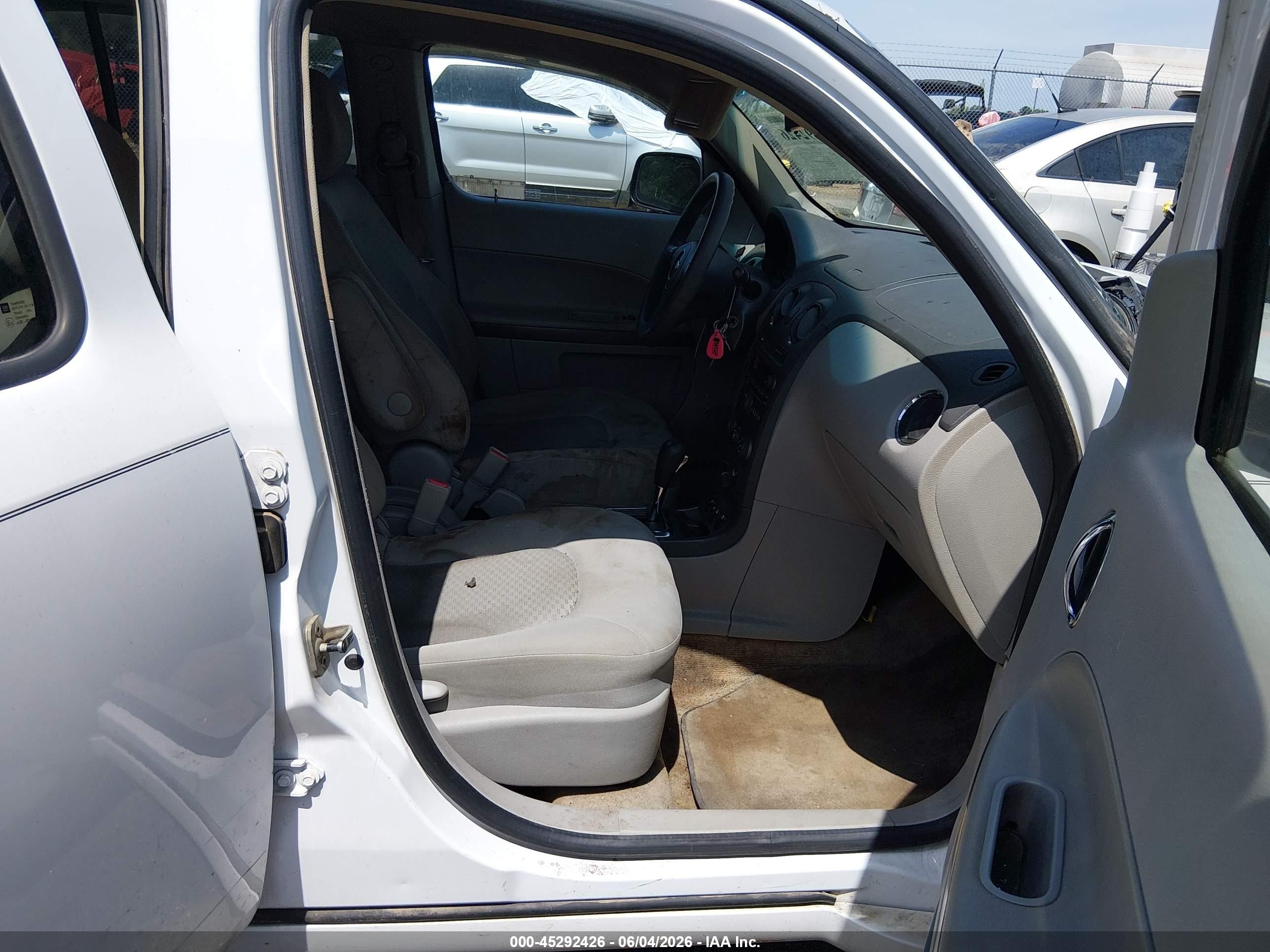 2008 Chevrolet Hhr Ls White vin: 3GNDA13D08S540334