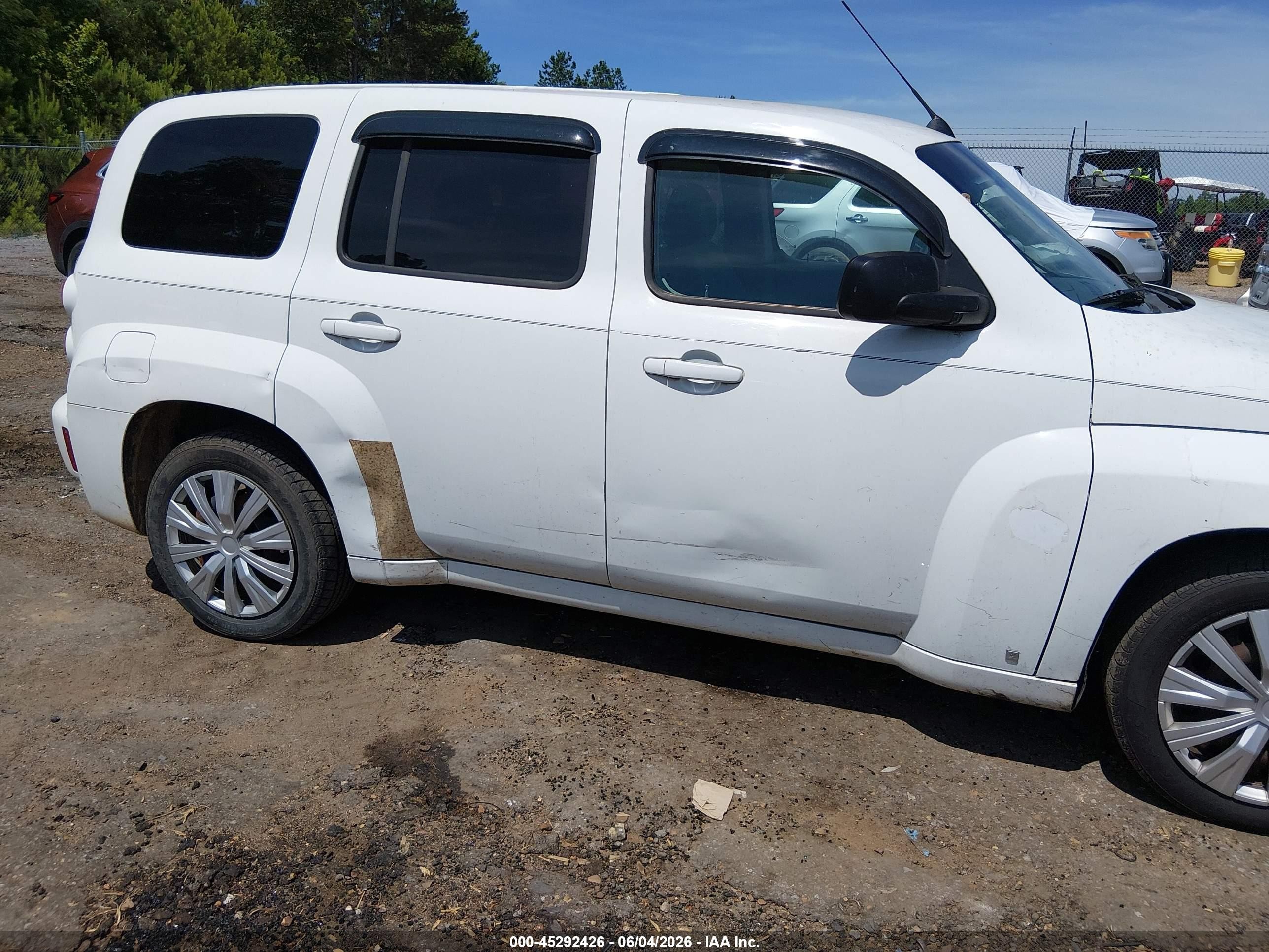 2008 Chevrolet Hhr Ls White vin: 3GNDA13D08S540334