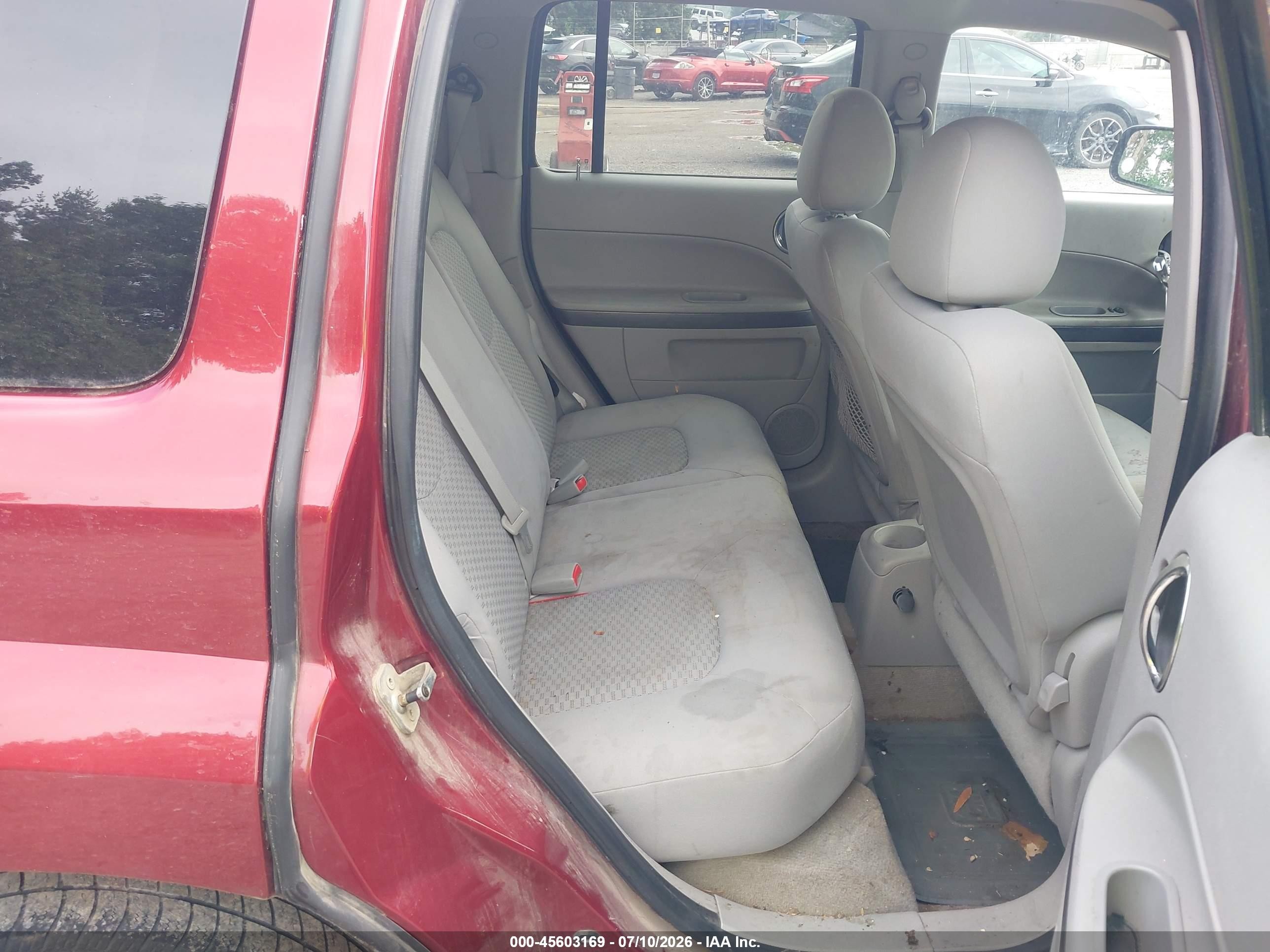 2008 Chevrolet Hhr Ls Maroon vin: 3GNDA13D58S536456