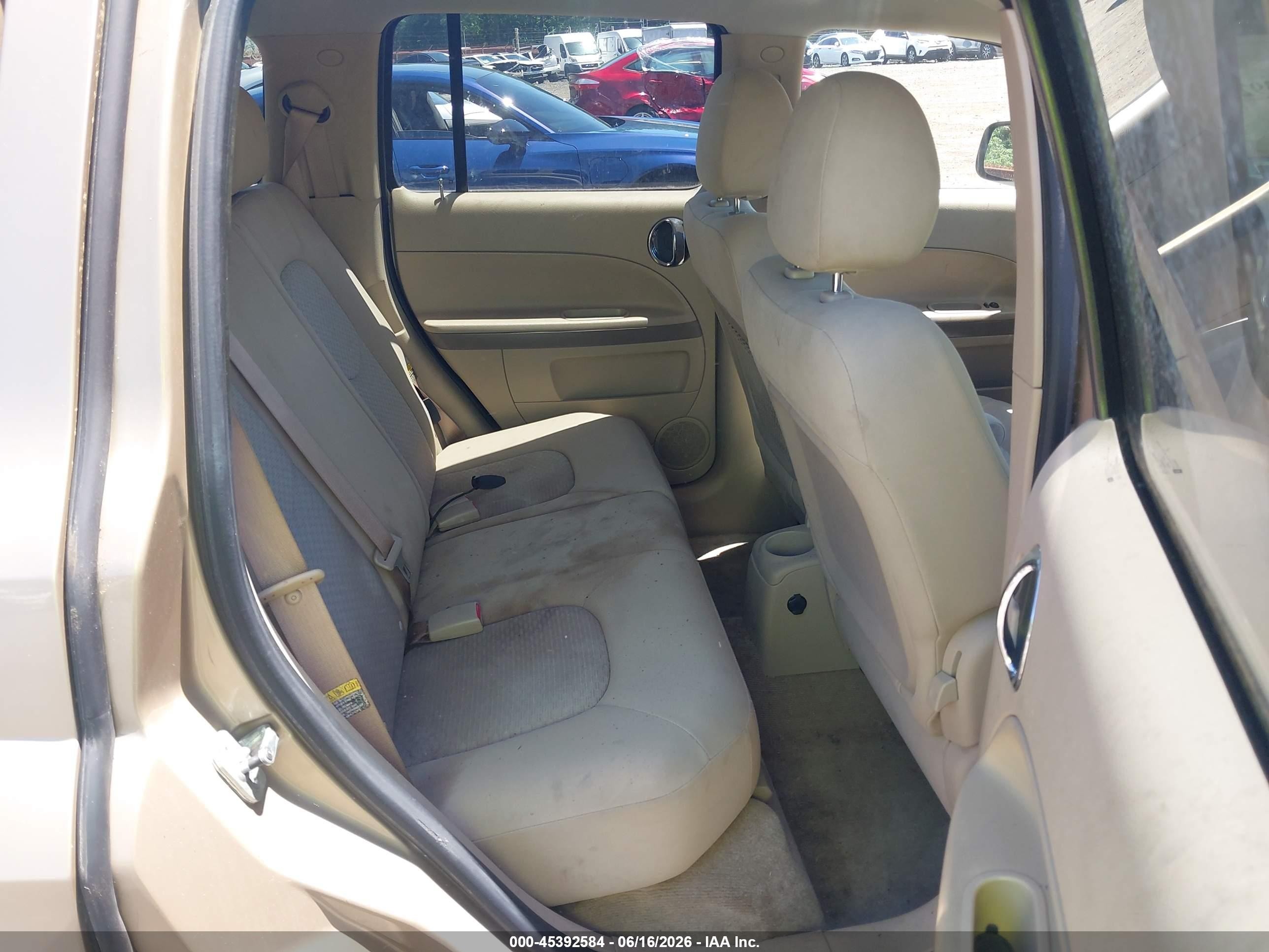 2006 Chevrolet Hhr Lt Beige vin: 3GNDA23D46S609514
