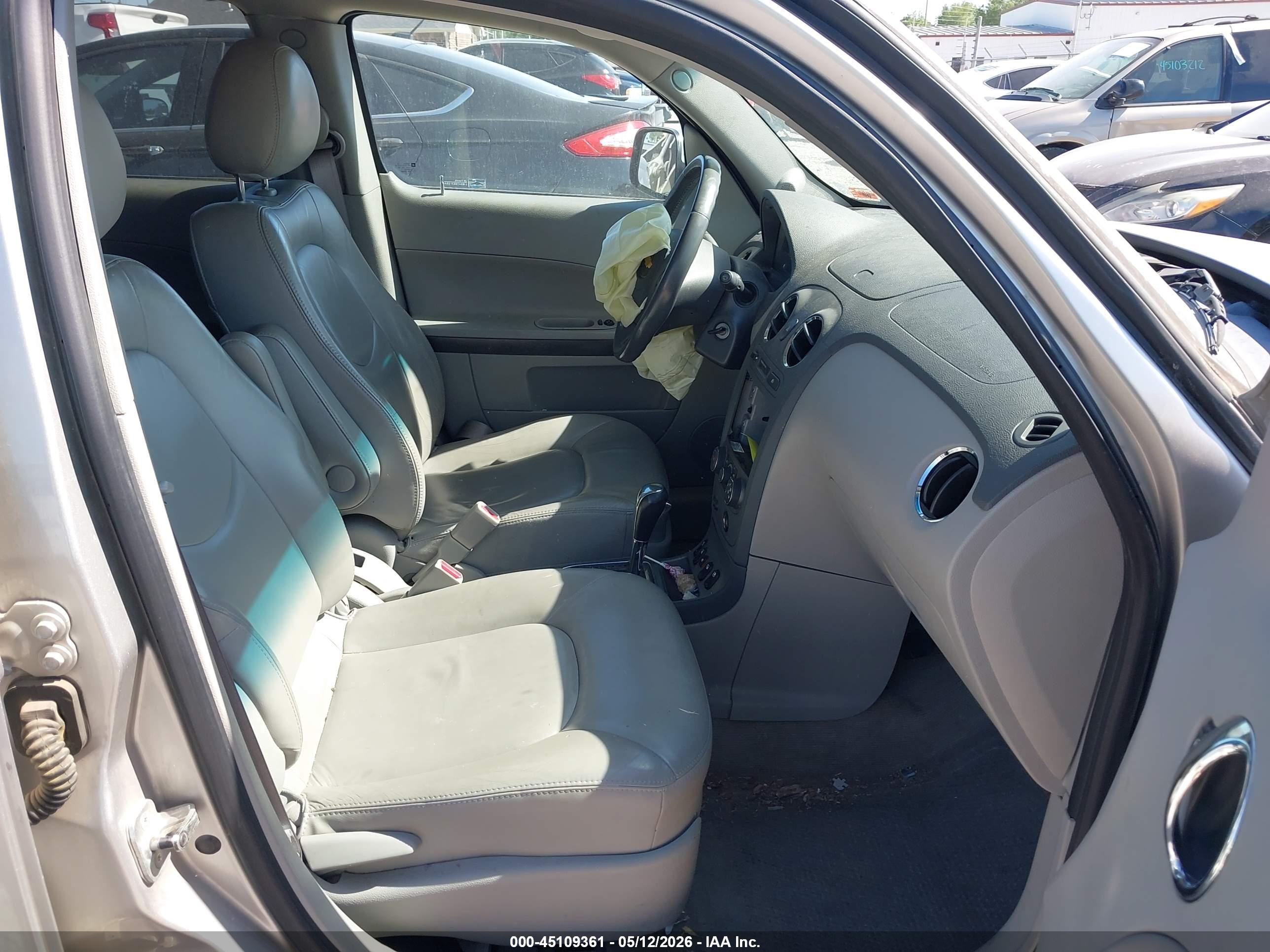 2006 Chevrolet Hhr Lt Silver vin: 3GNDA23P66S520747