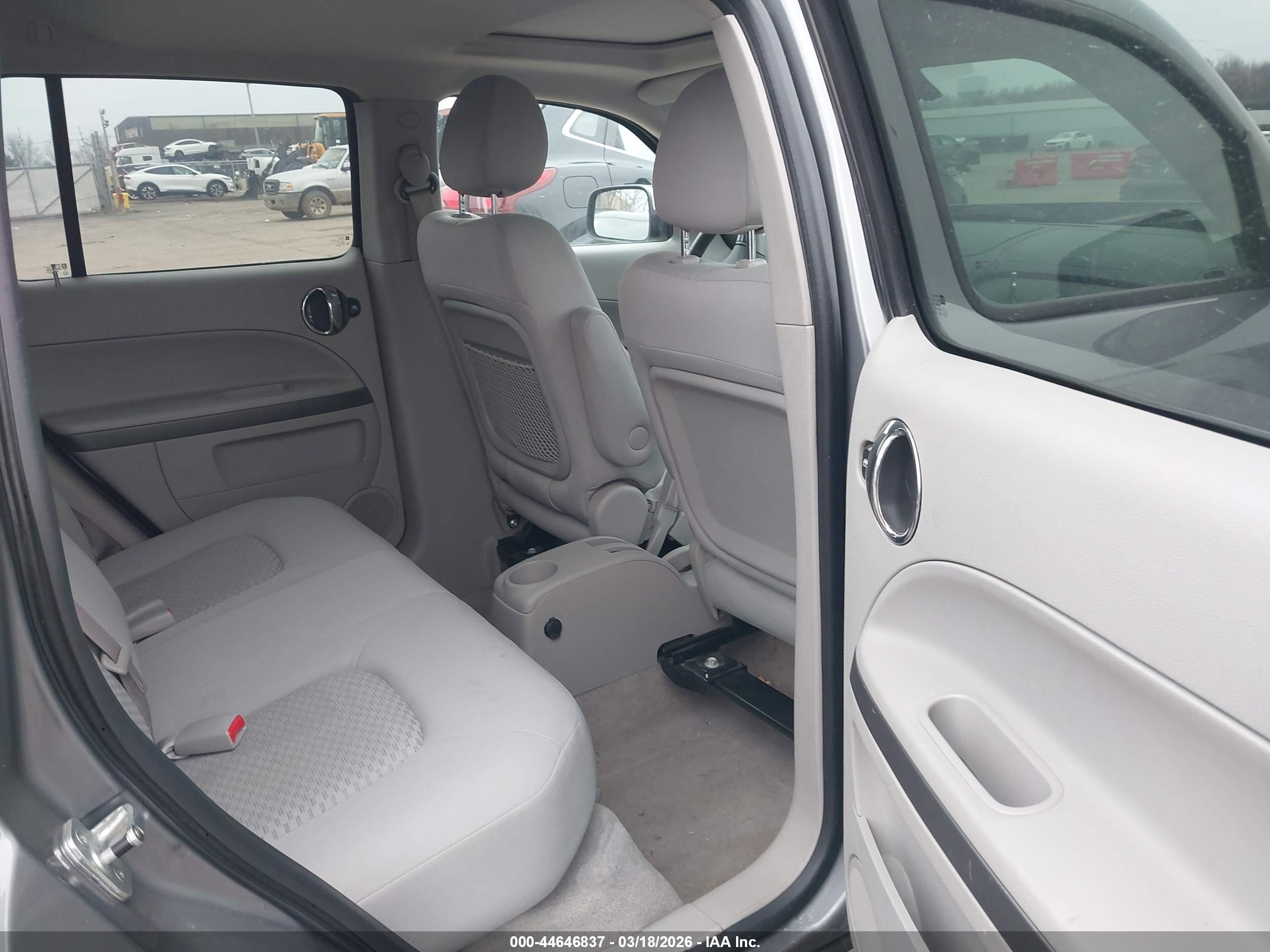 2007 Chevrolet Hhr Lt Gray vin: 3GNDA33P07S583303