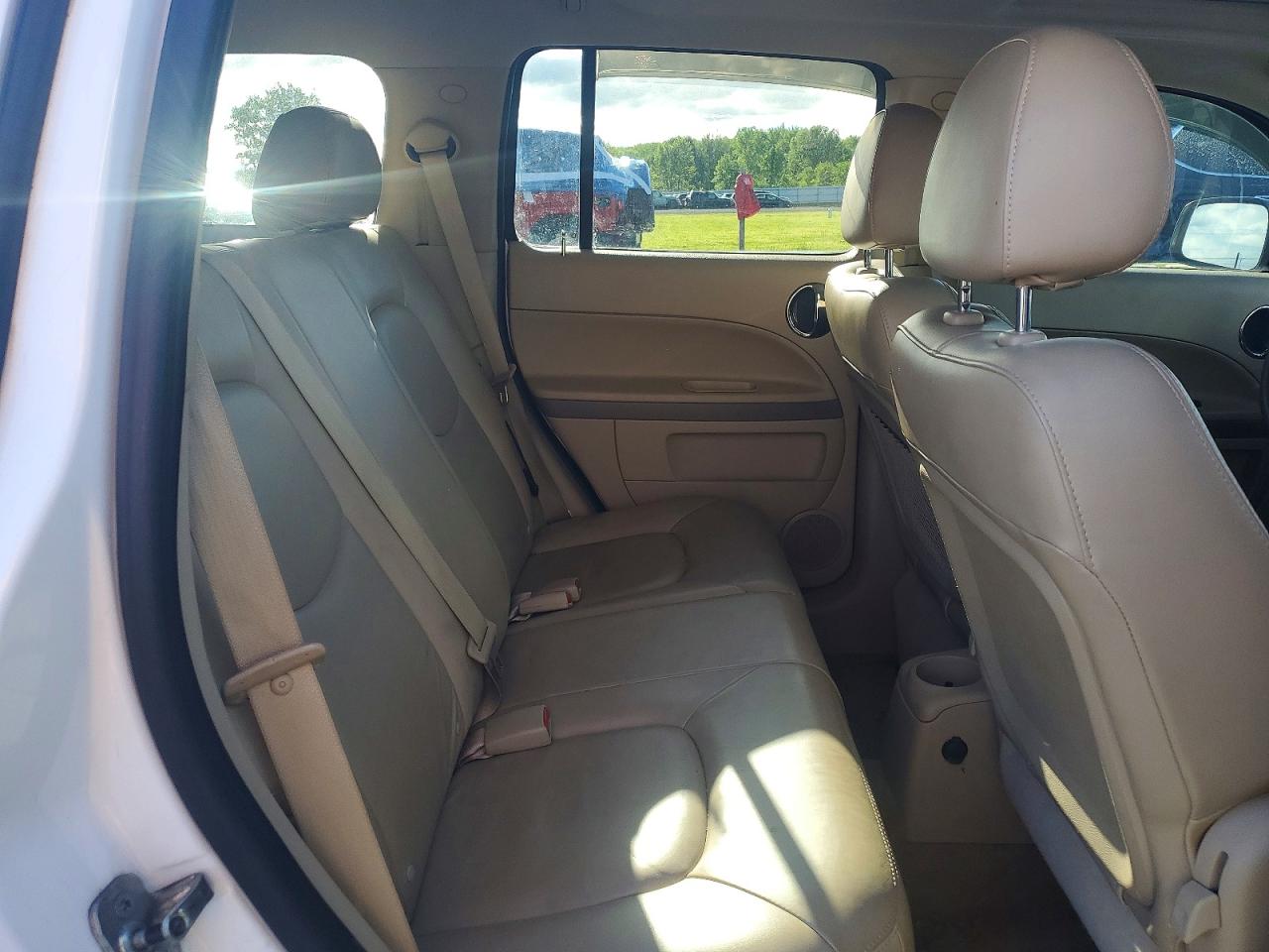 2008 Chevrolet Hhr Lt White vin: 3GNDA53P08S637017