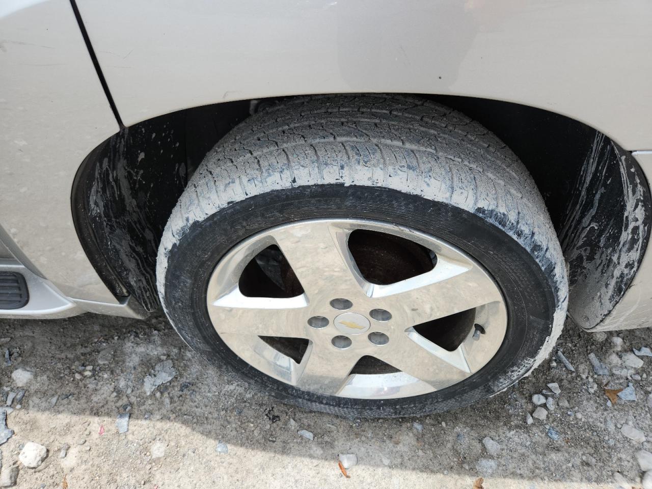 2008 Chevrolet Hhr Lt Желто-коричневый vin: 3GNDA53P28S589133 Damage: Left Rear Wheel, Curb Rash, 1/2 To 1 Inch