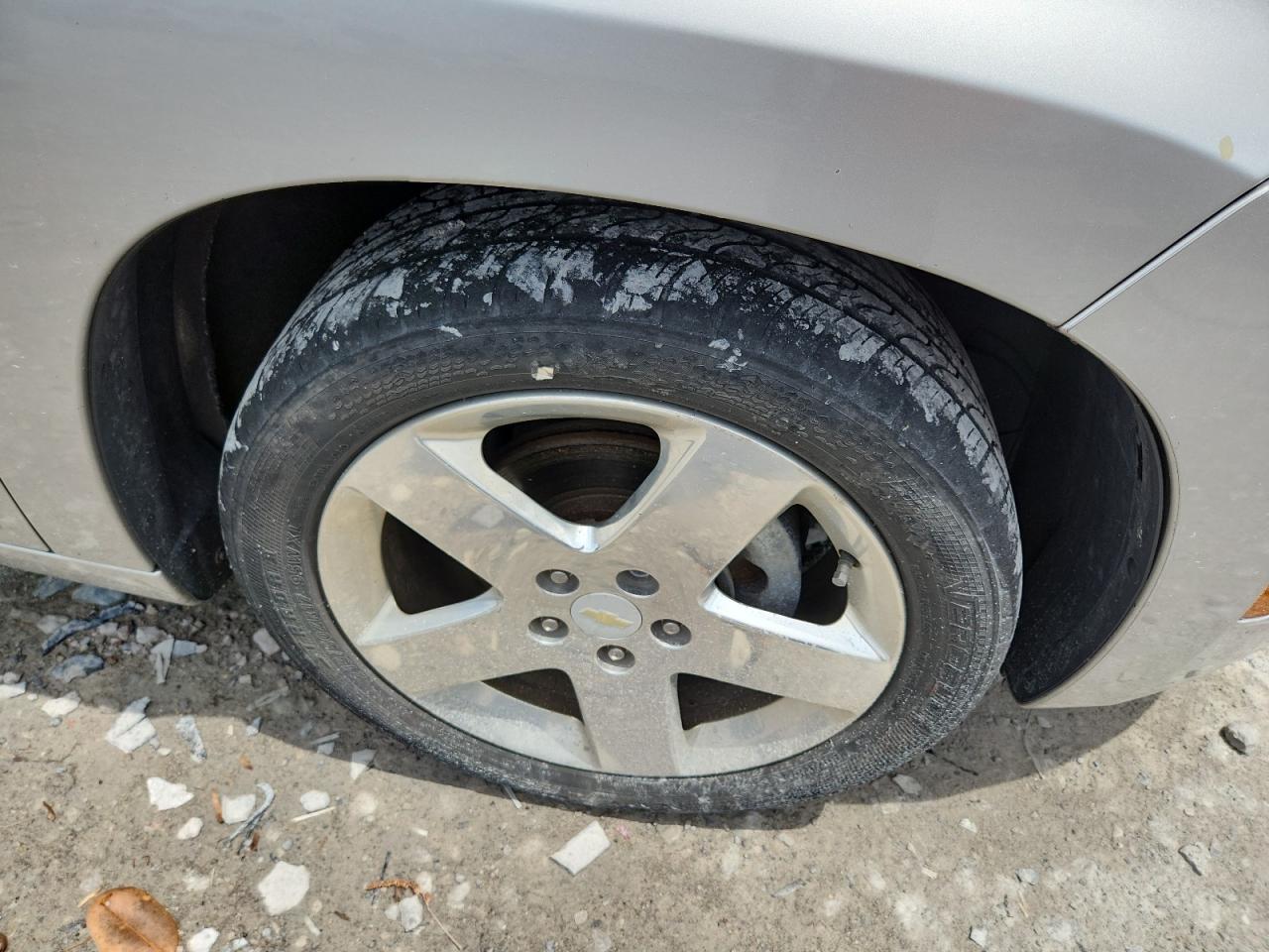 2008 Chevrolet Hhr Lt Желто-коричневый vin: 3GNDA53P28S589133 Damage: Right Front Tire, Worn, Replacement Required