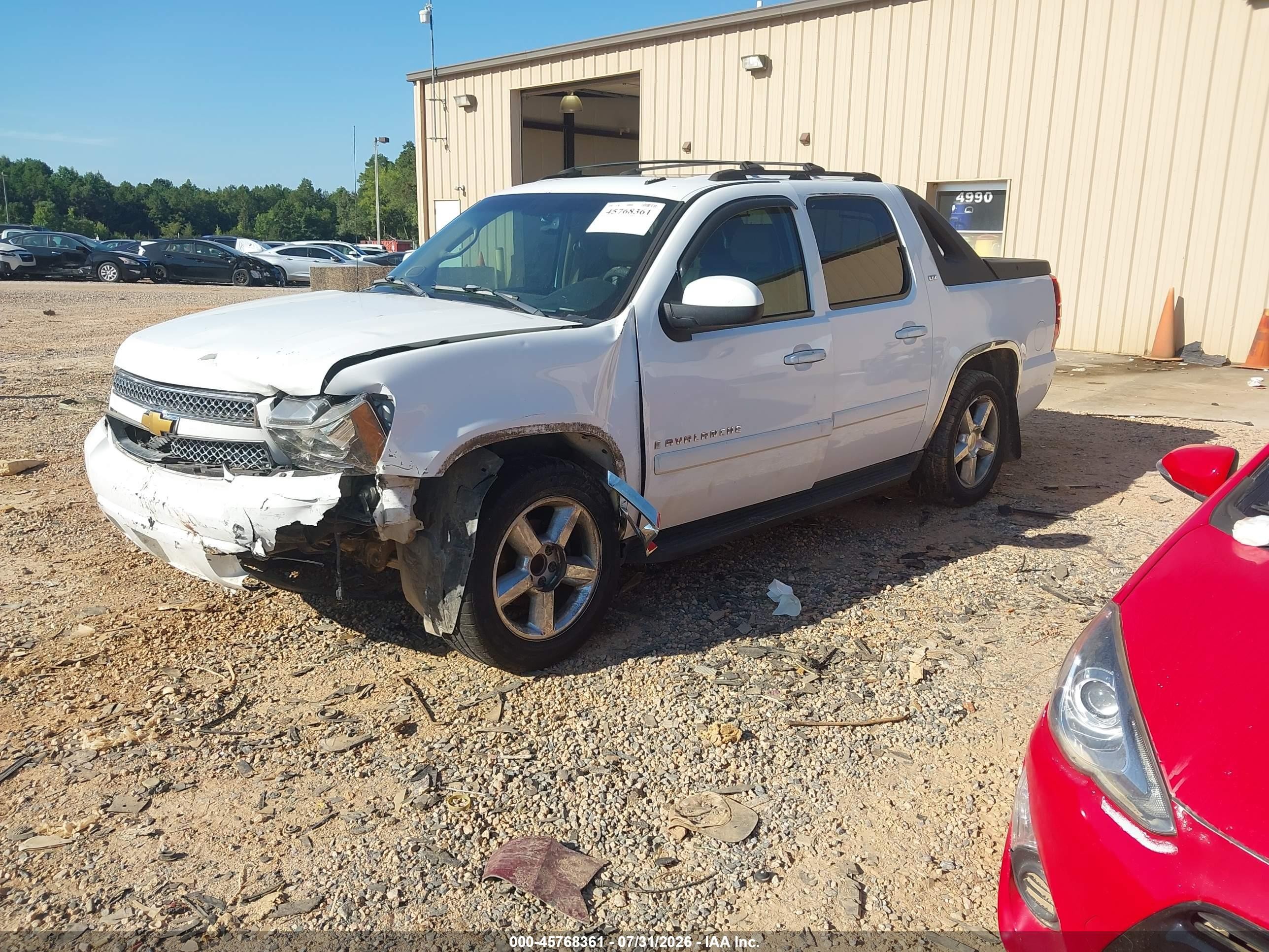 2007 Chevrolet Avalanche 1500 Ltz White vin: 3GNEC12007G106638