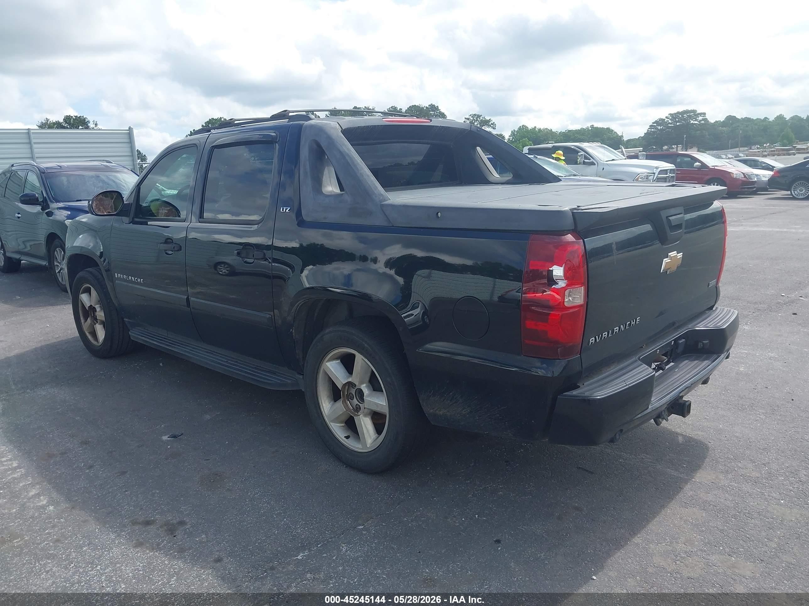 2008 Chevrolet Avalanche 1500 Ltz Black vin: 3GNEC12008G127622