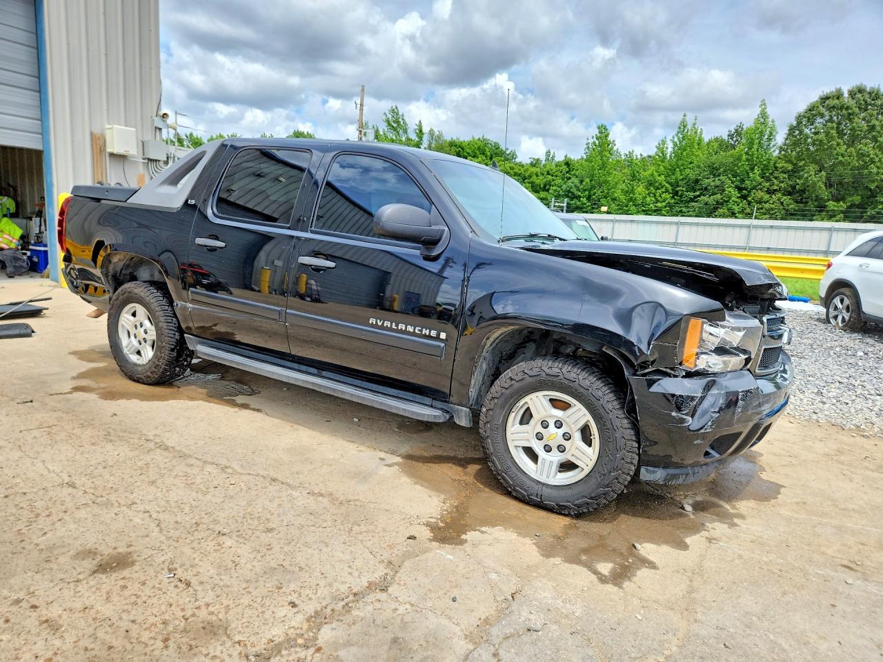 2007 Chevrolet Avalanche C1500 Черный vin: 3GNEC12017G317007