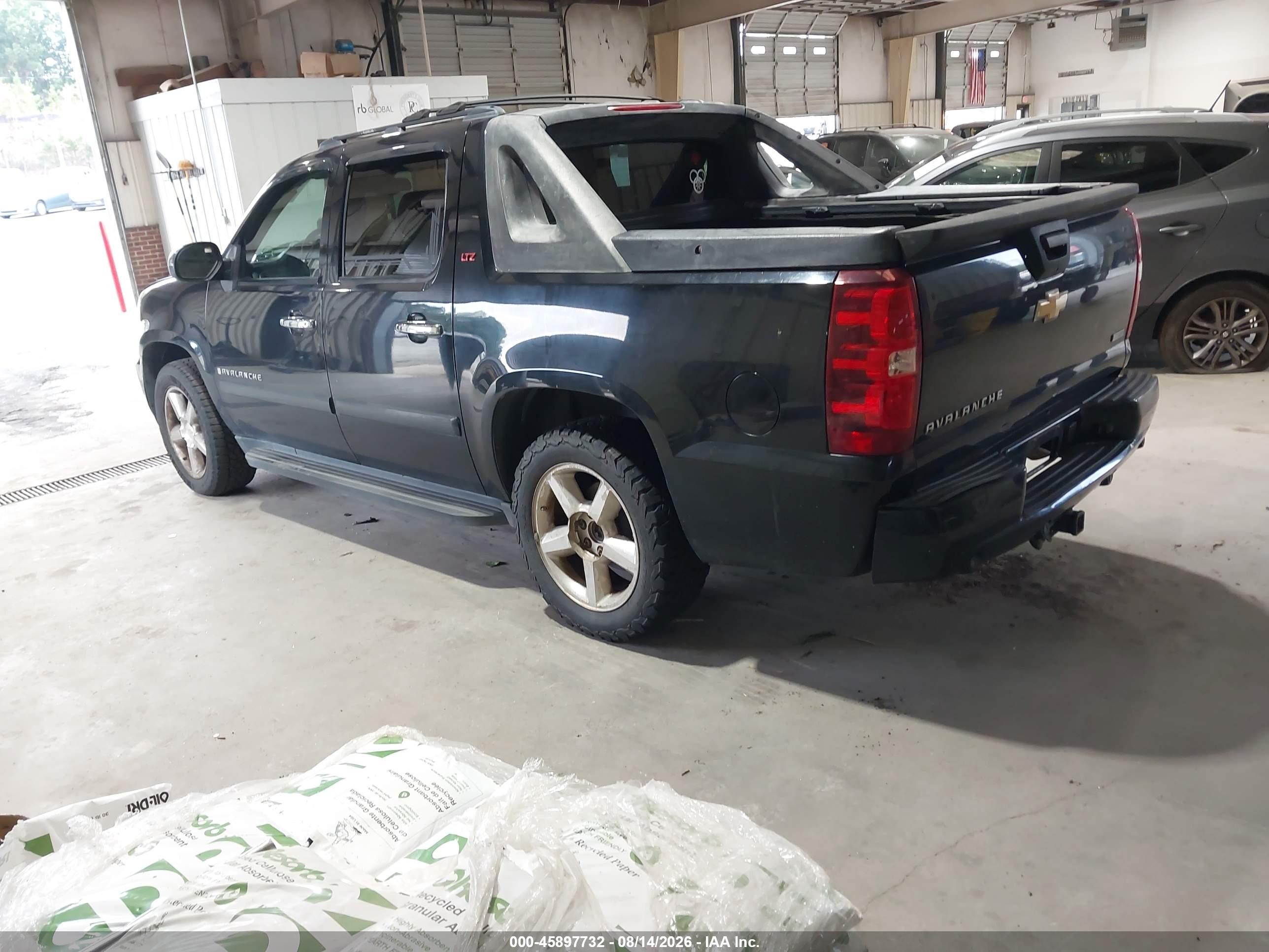 2007 Chevrolet Avalanche 1500 Ltz Black vin: 3GNEC12037G315582