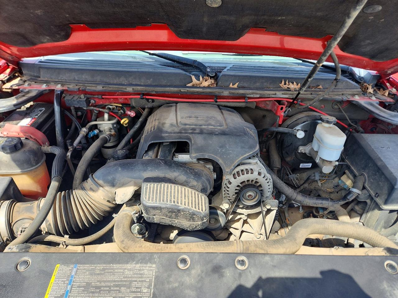 2008 Chevrolet Avalanche C1500 Red vin: 3GNEC12038G102357