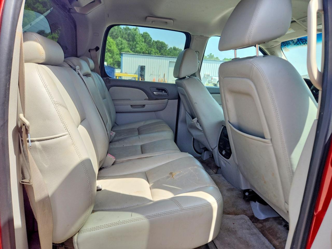2008 Chevrolet Avalanche C1500 Red vin: 3GNEC12038G102357
