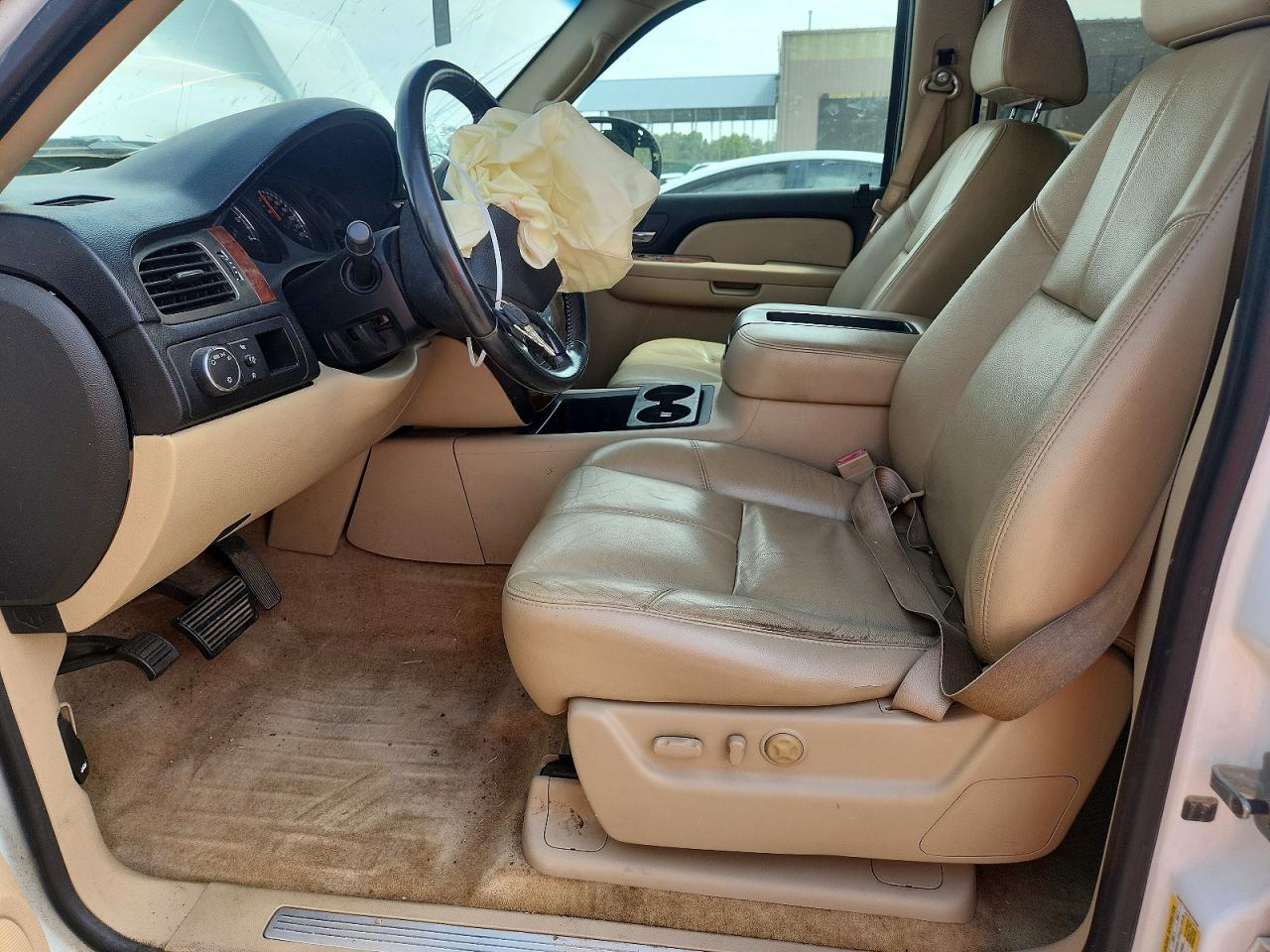 2007 Chevrolet Avalanche C1500 Белый vin: 3GNEC12047G183626