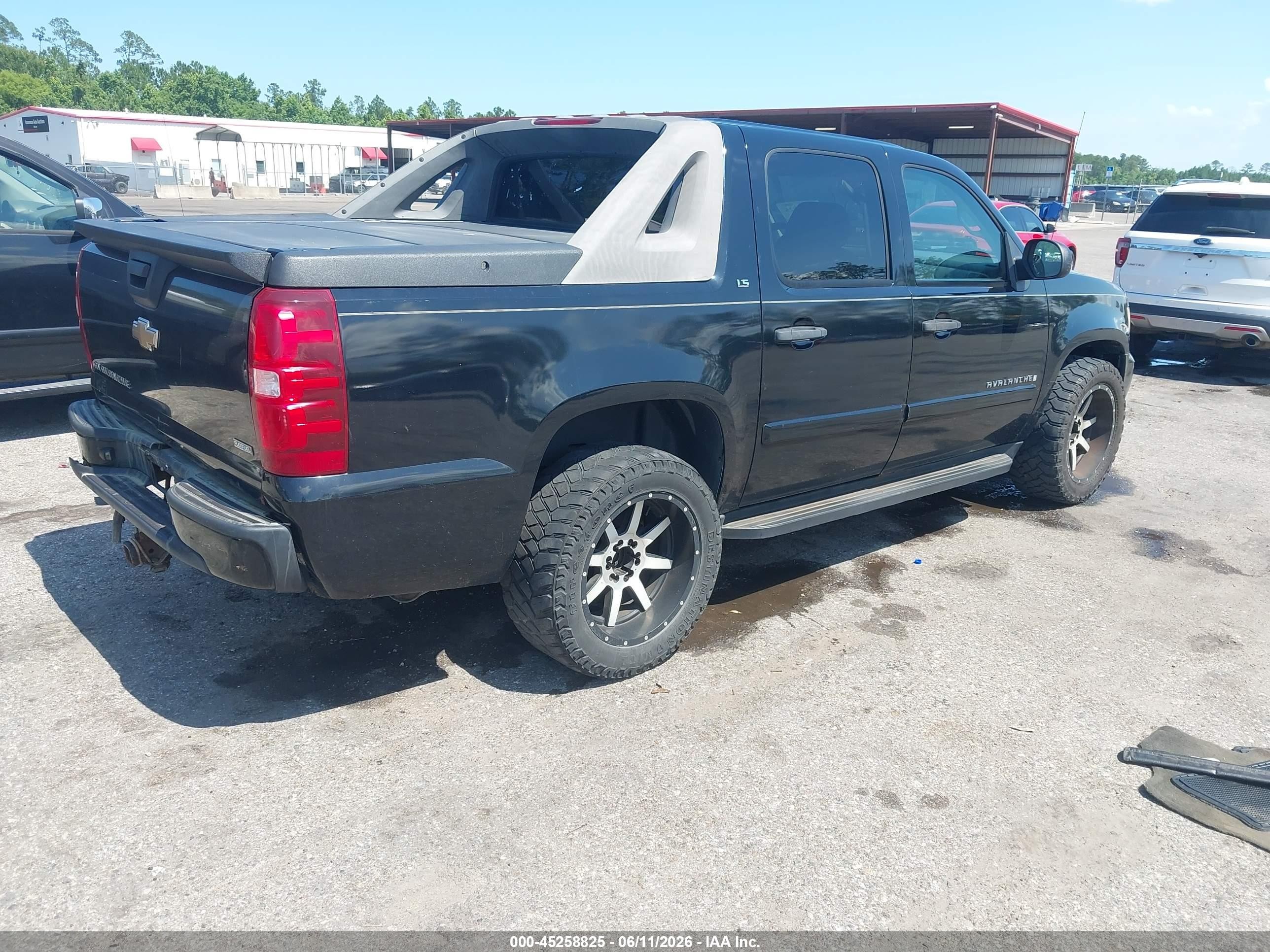 2007 Chevrolet Avalanche 1500 Ls Black vin: 3GNEC12047G196716