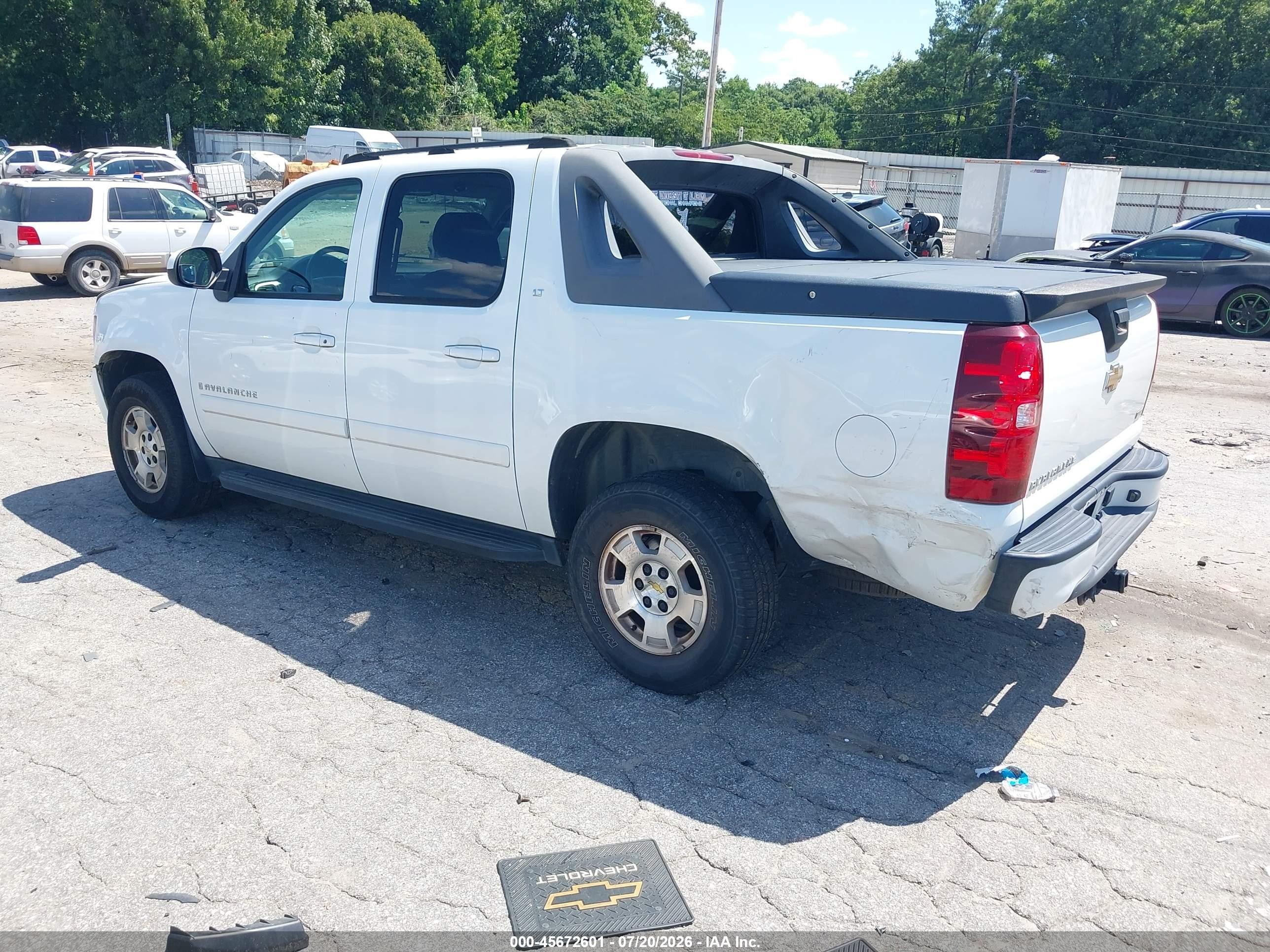 2007 Chevrolet Avalanche 1500 Lt White vin: 3GNEC12057G212566
